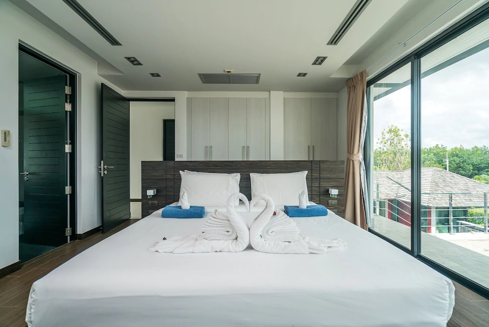 Diamond Villas by Lofty
