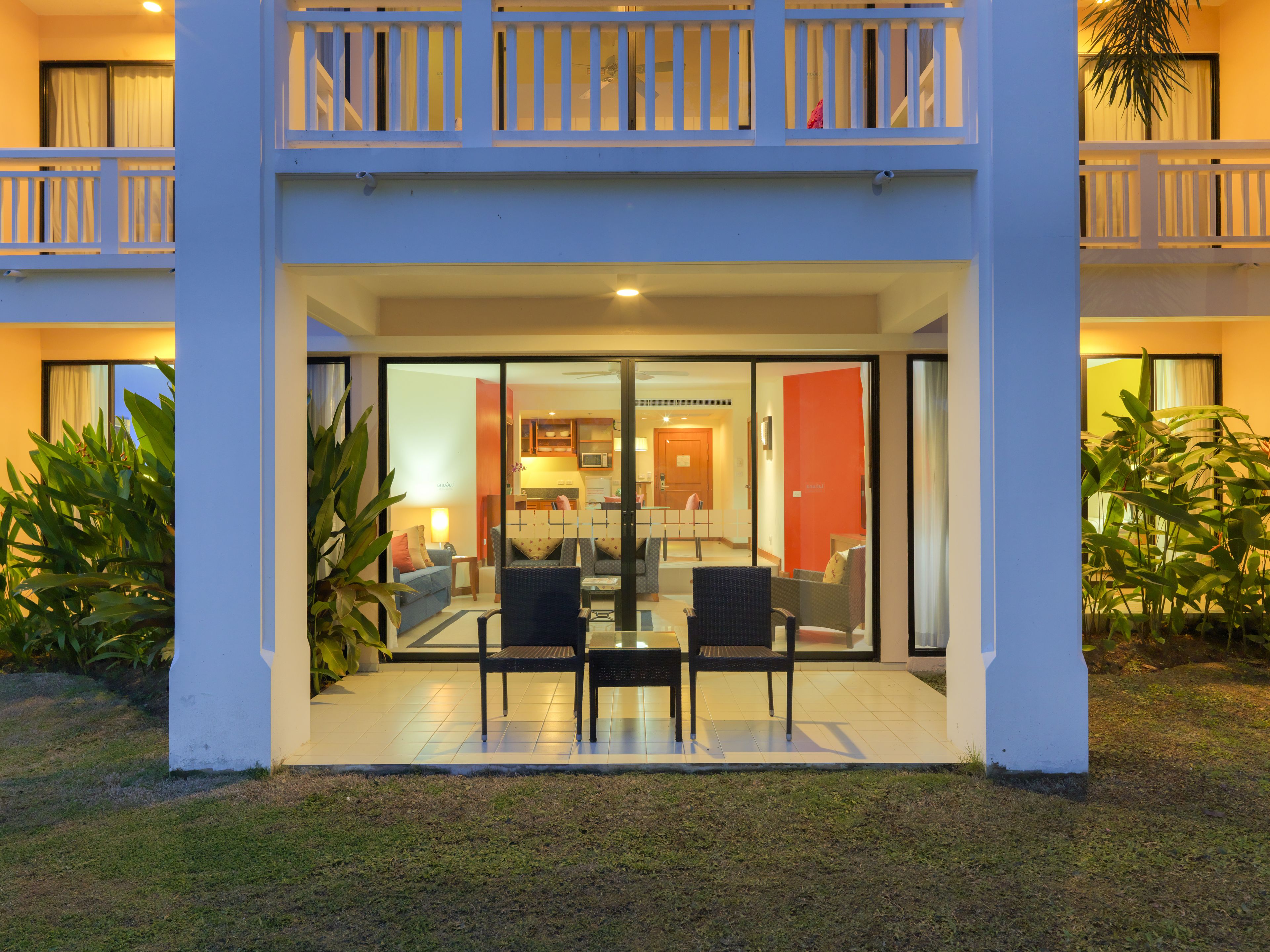 Homm Suites Laguna