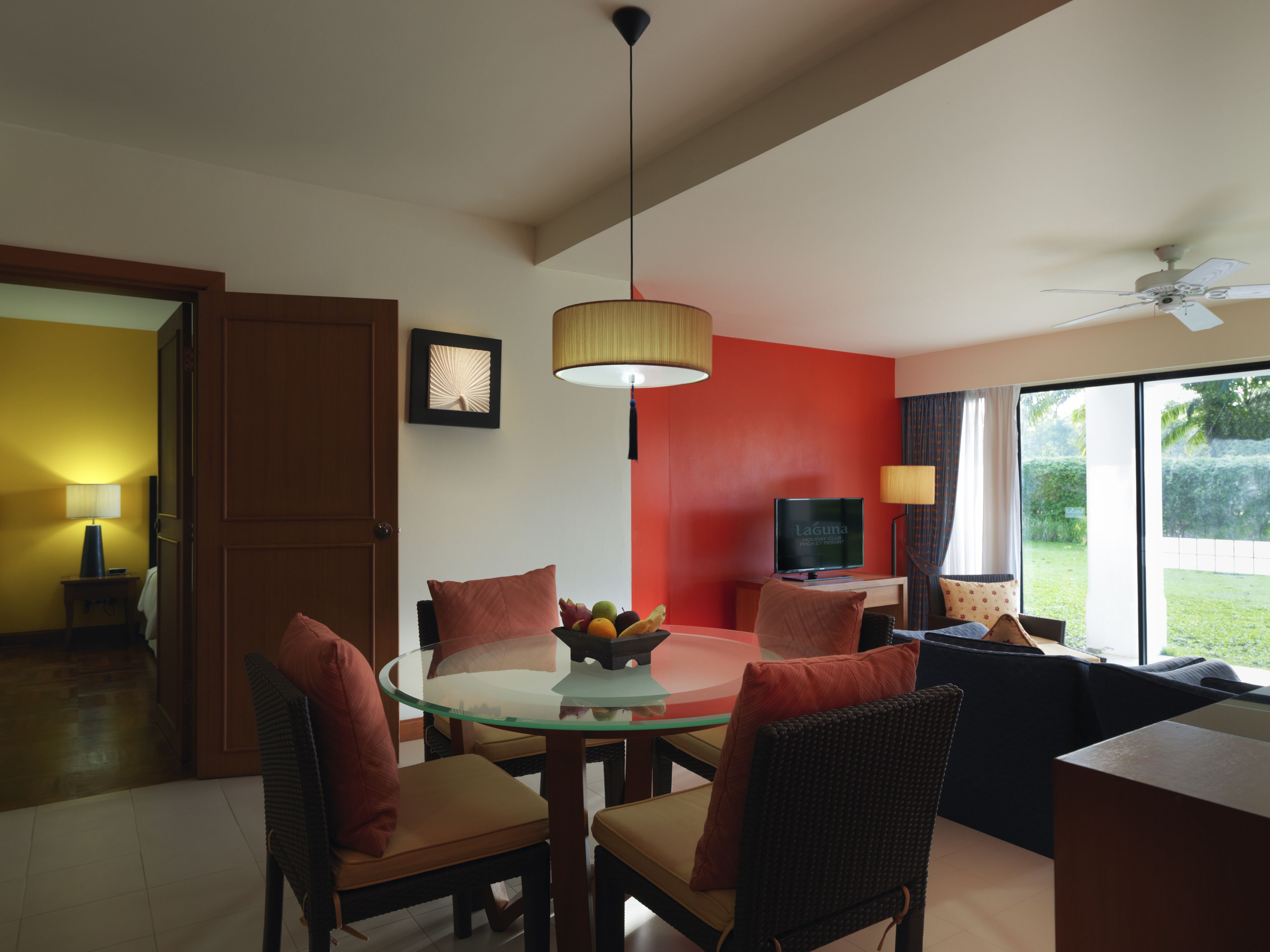 Homm Suites Laguna