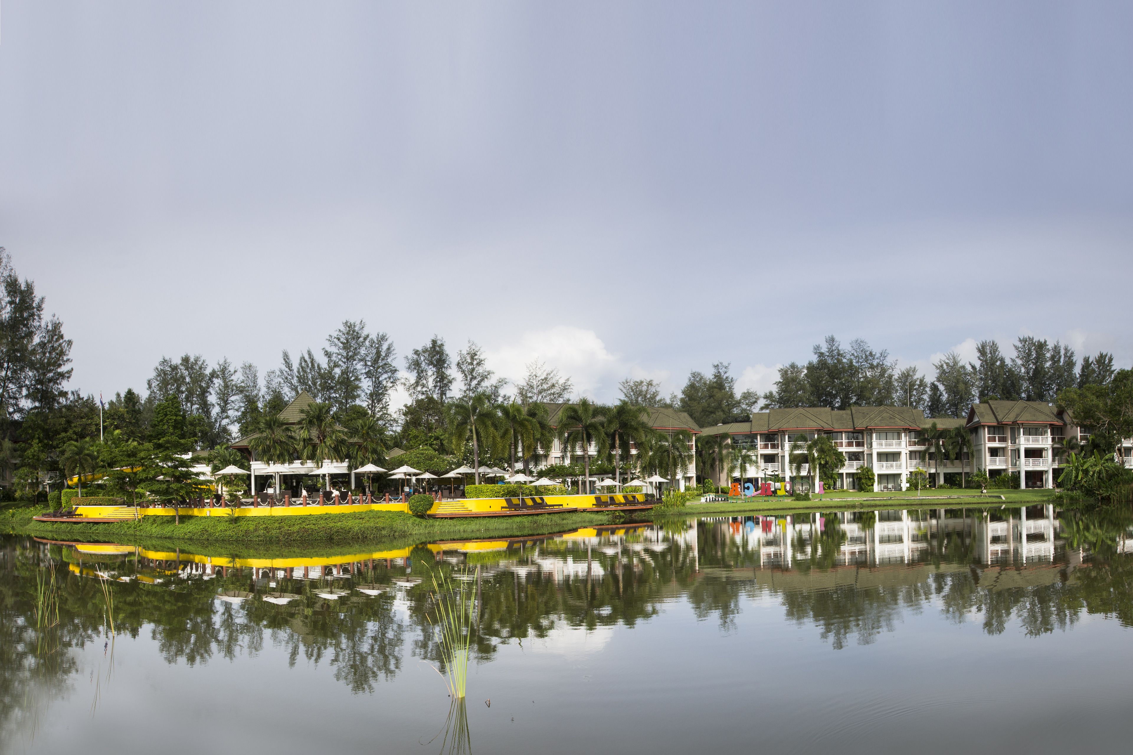 Homm Suites Laguna