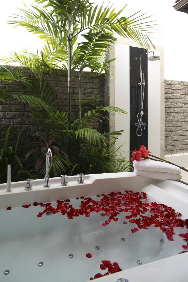 Les Palmares Villas Phuket