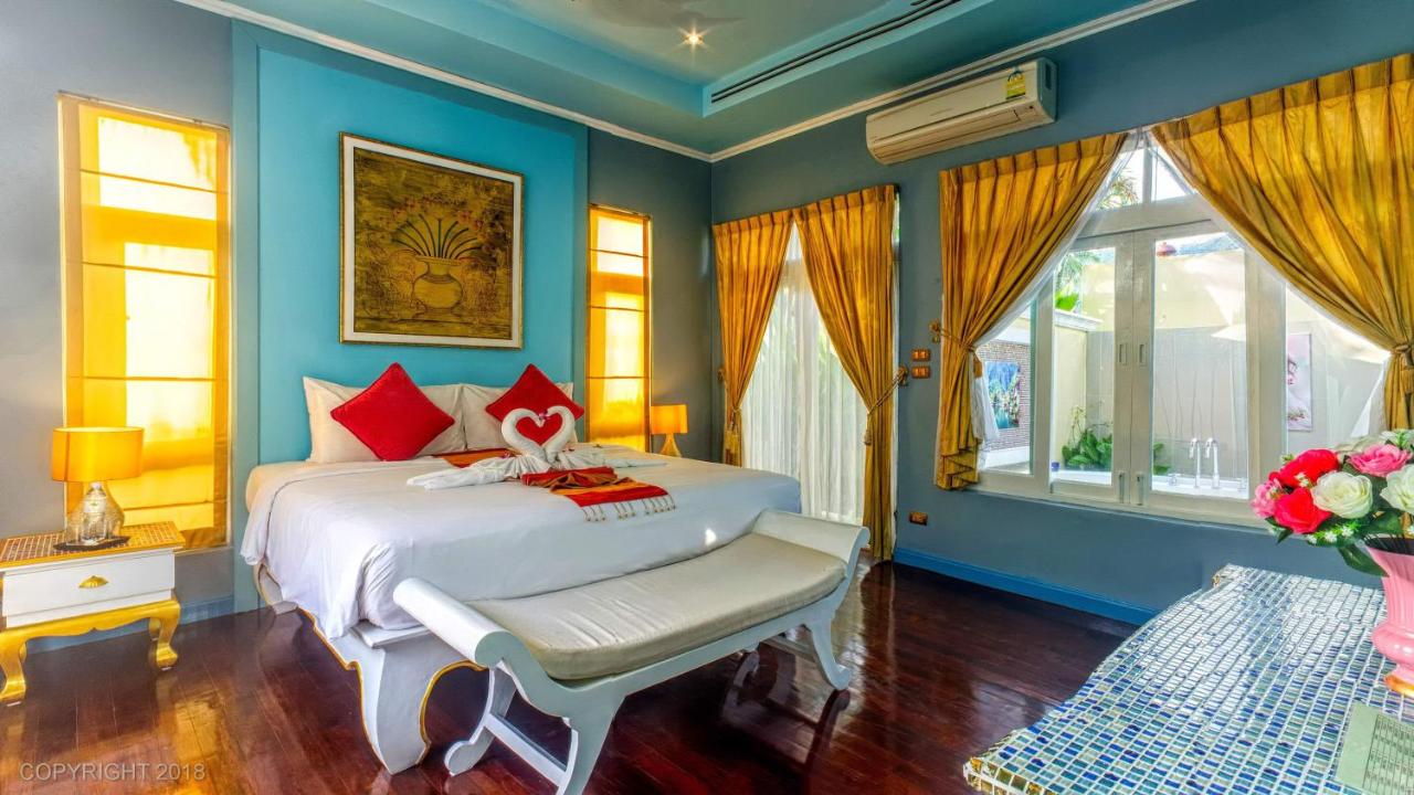 Les Palmares Villas Phuket