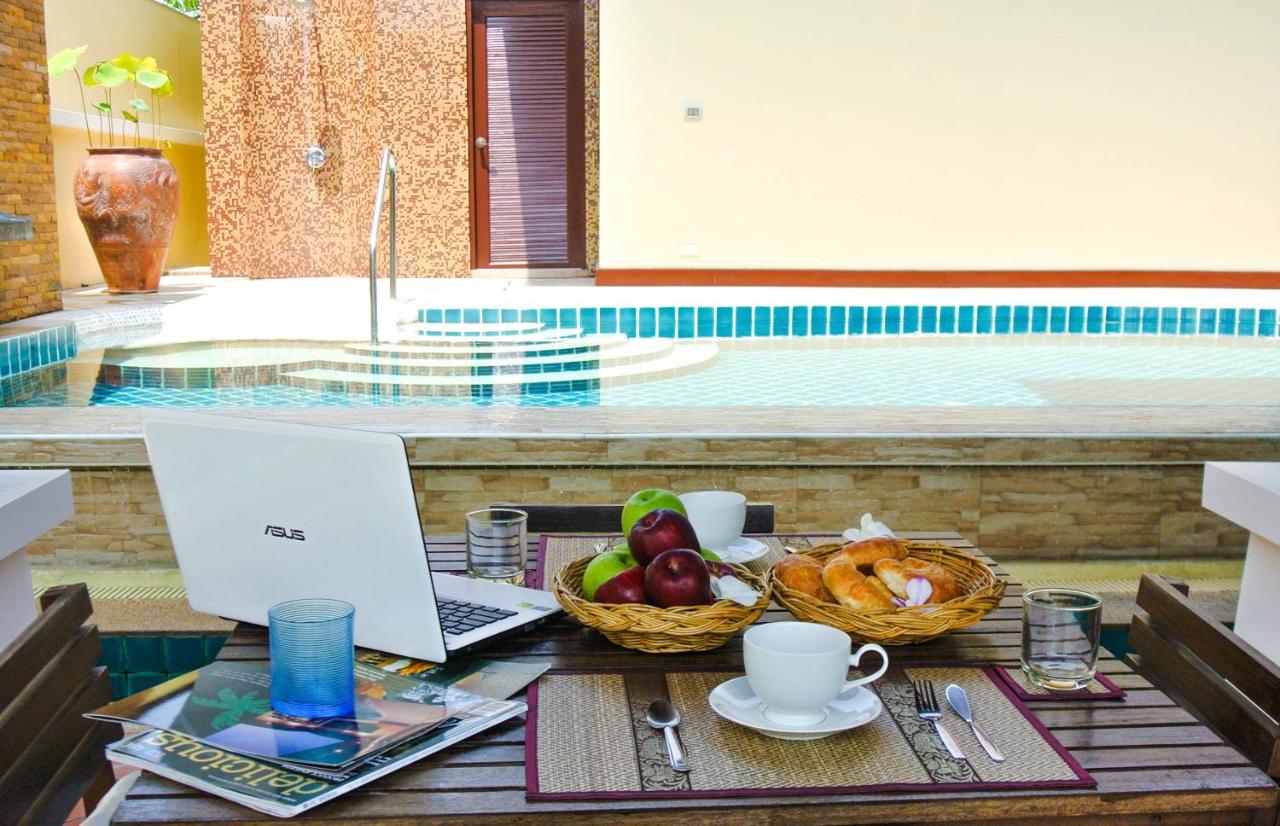 Les Palmares Villas Phuket