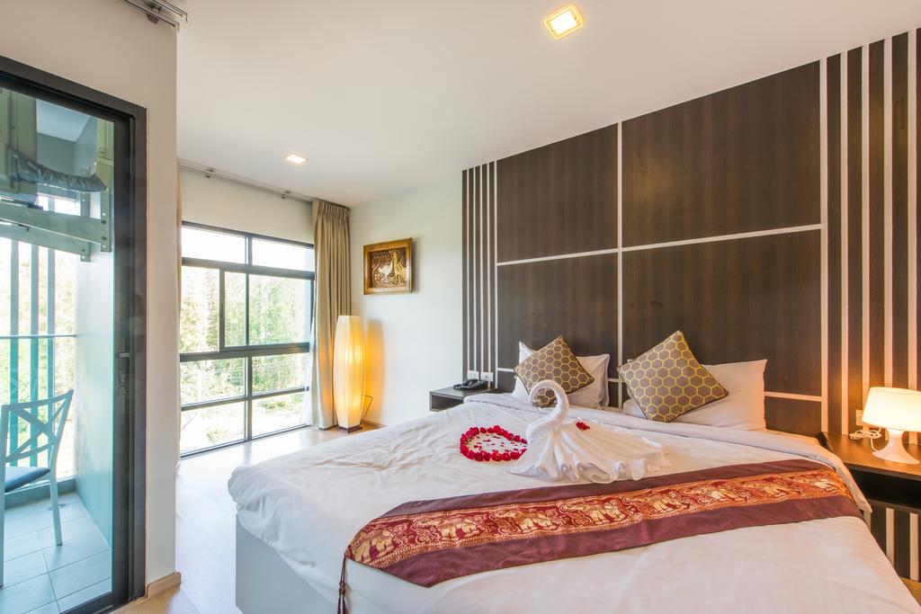 Golden Manora Hotel