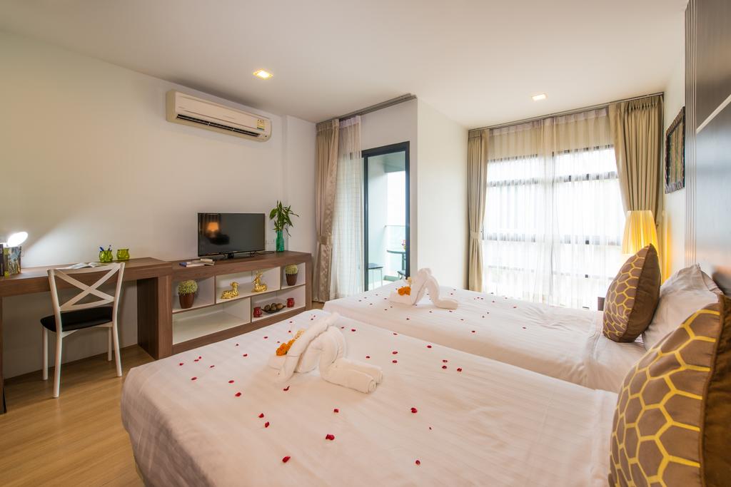 Golden Manora Hotel