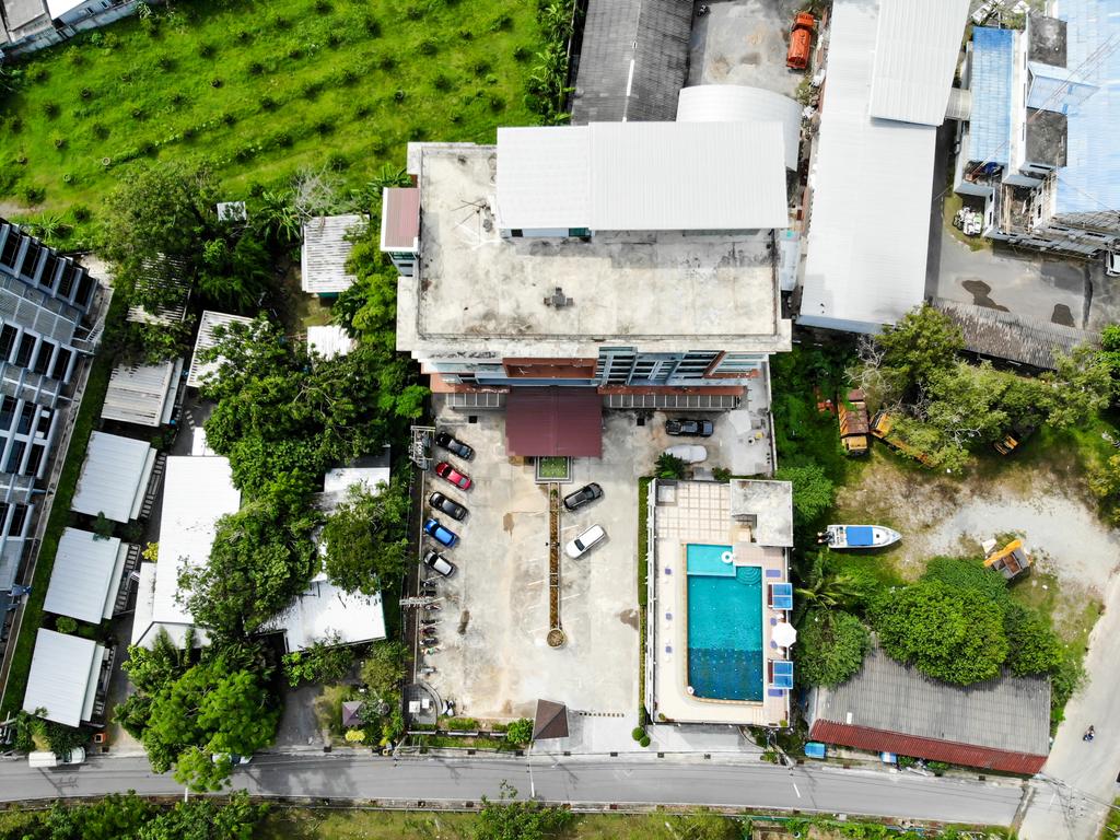 Golden Manora Hotel