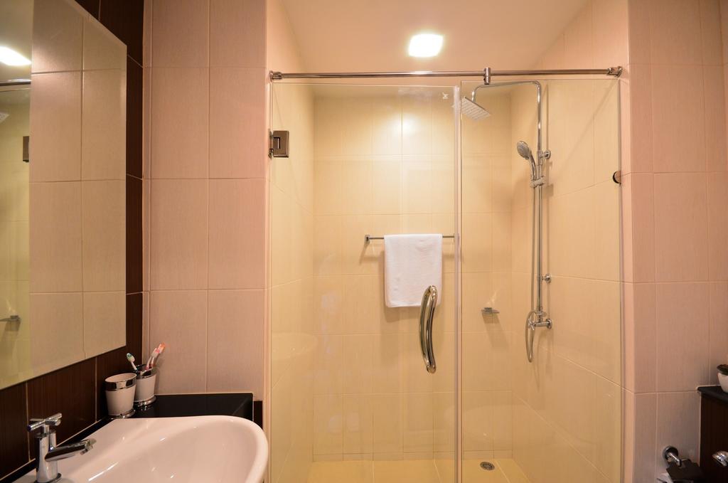Golden Manora Hotel