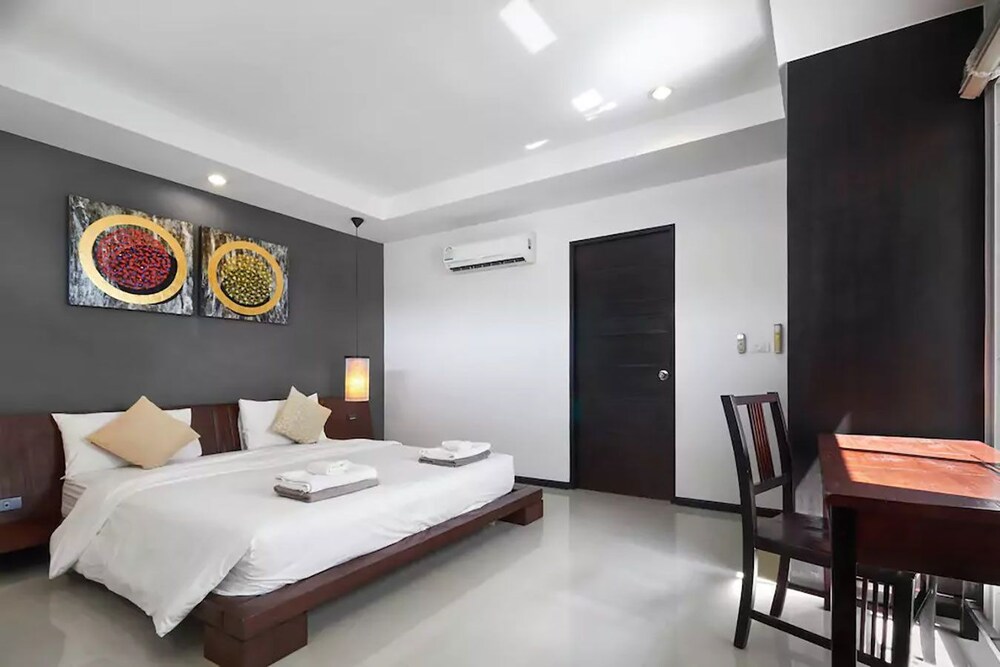 Oxygen Villa by Alexanders