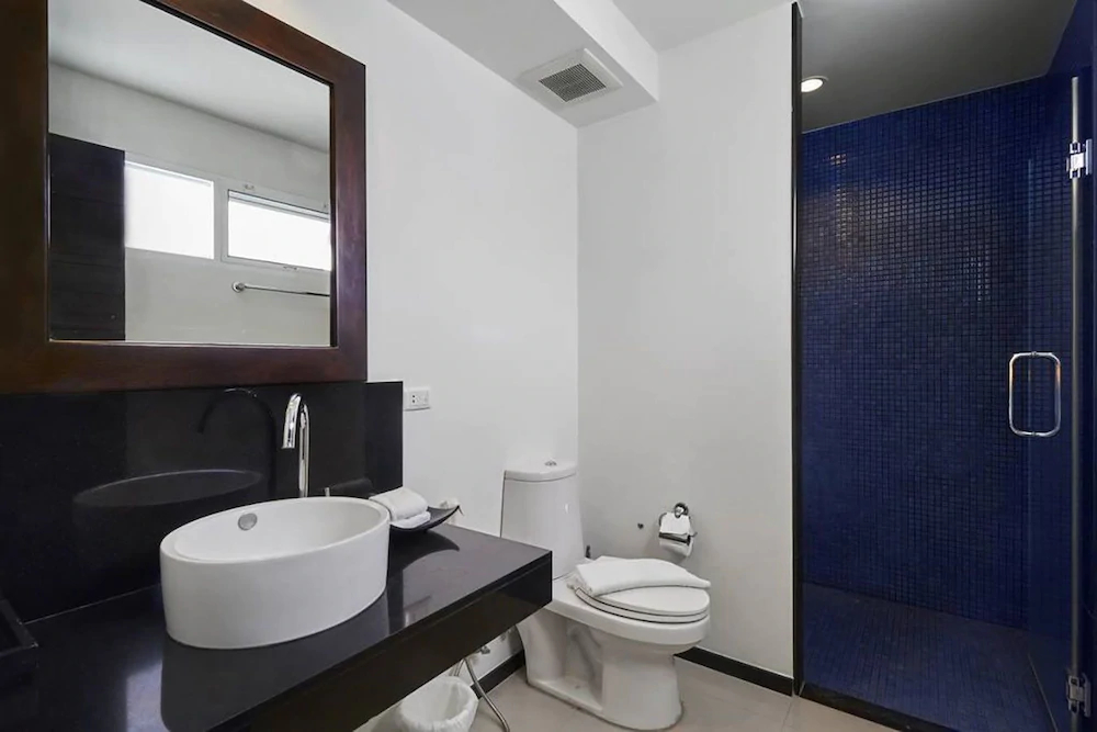Oxygen Villa by Alexanders
