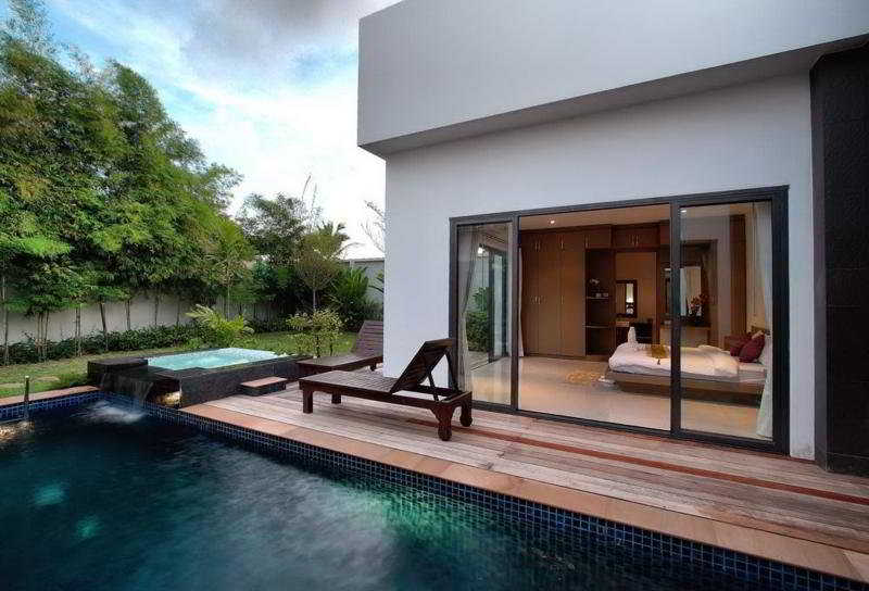 Seastone Pool Villa
