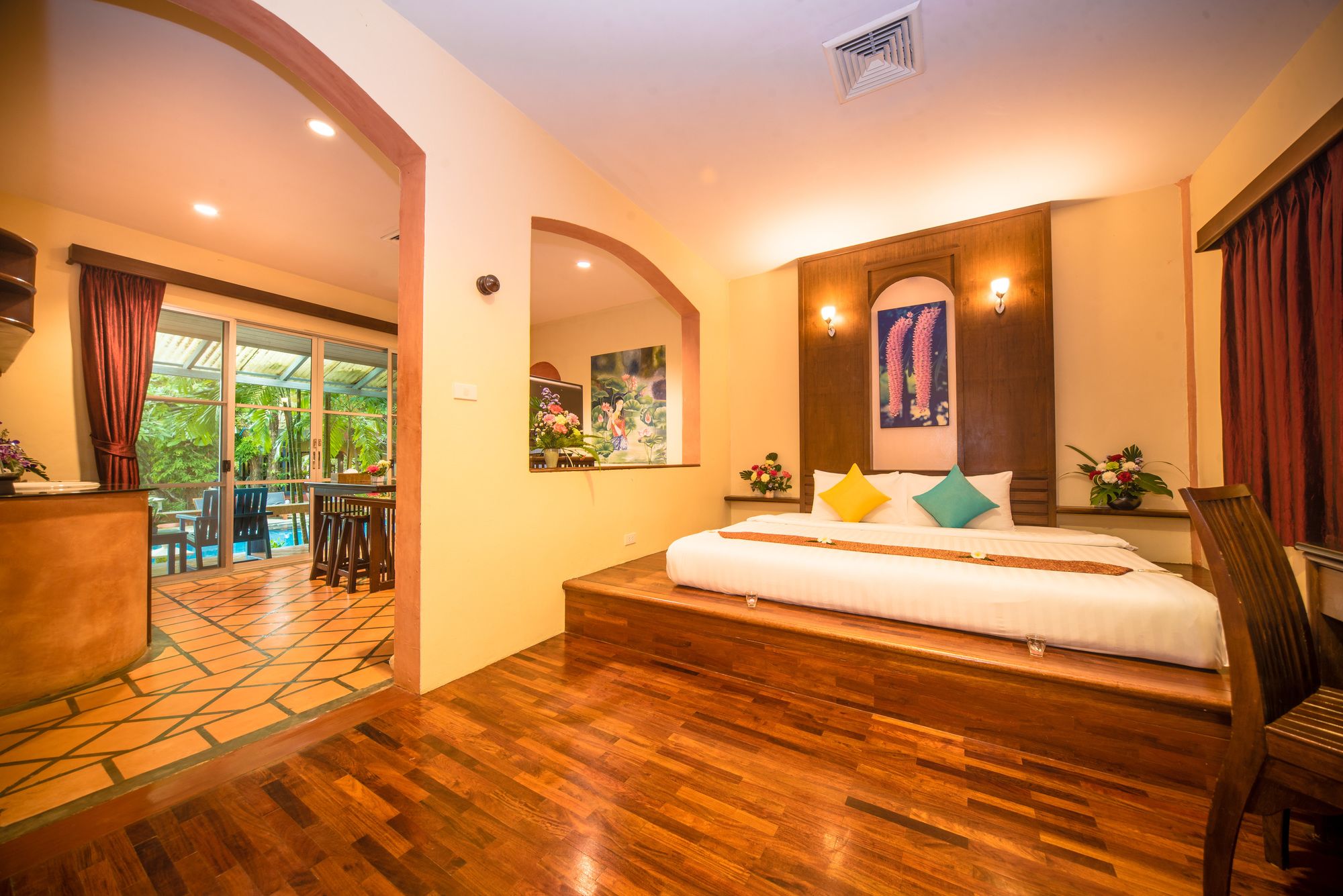 Ao Chalong Villa Resort & Spa