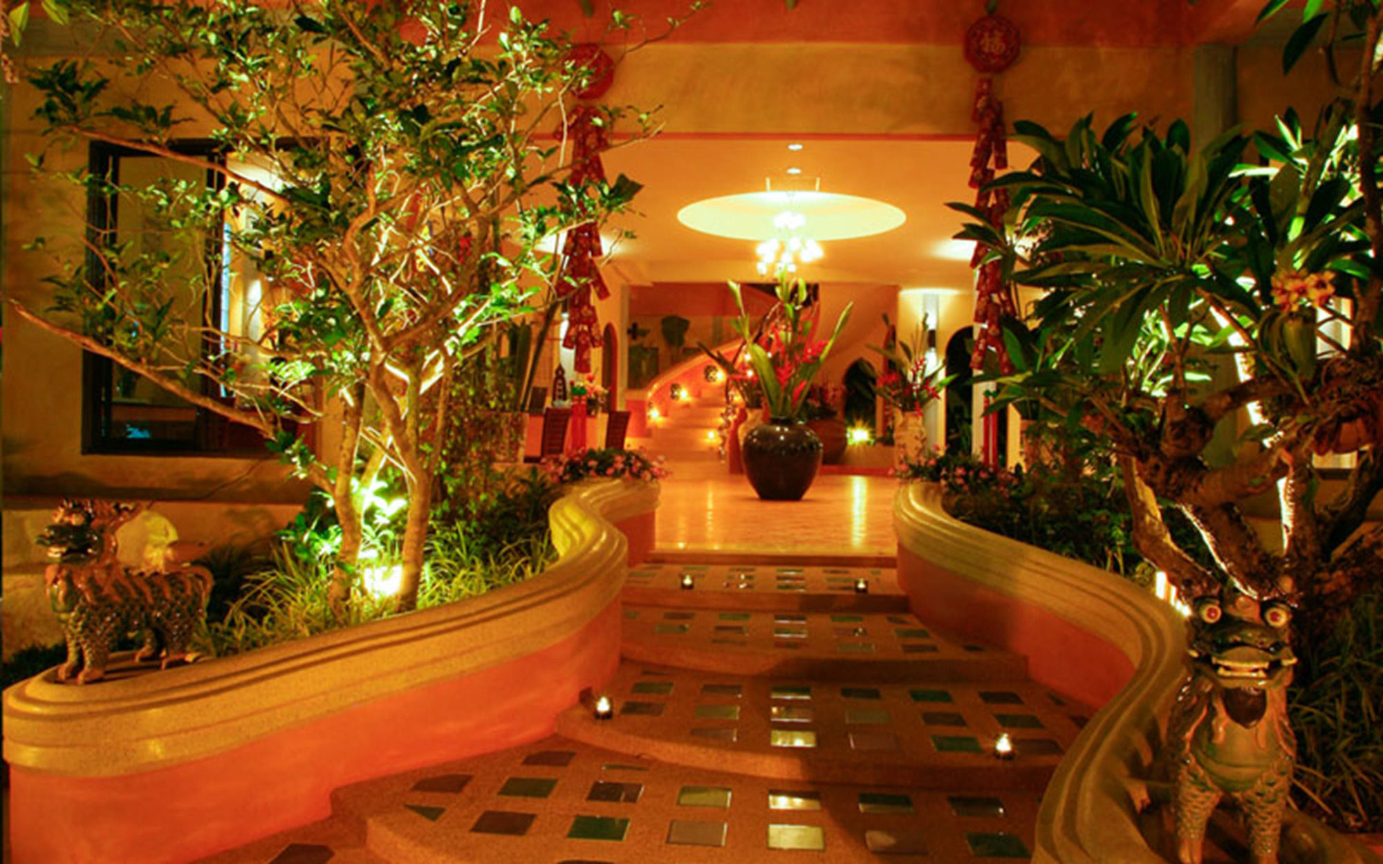 Ao Chalong Villa Resort & Spa