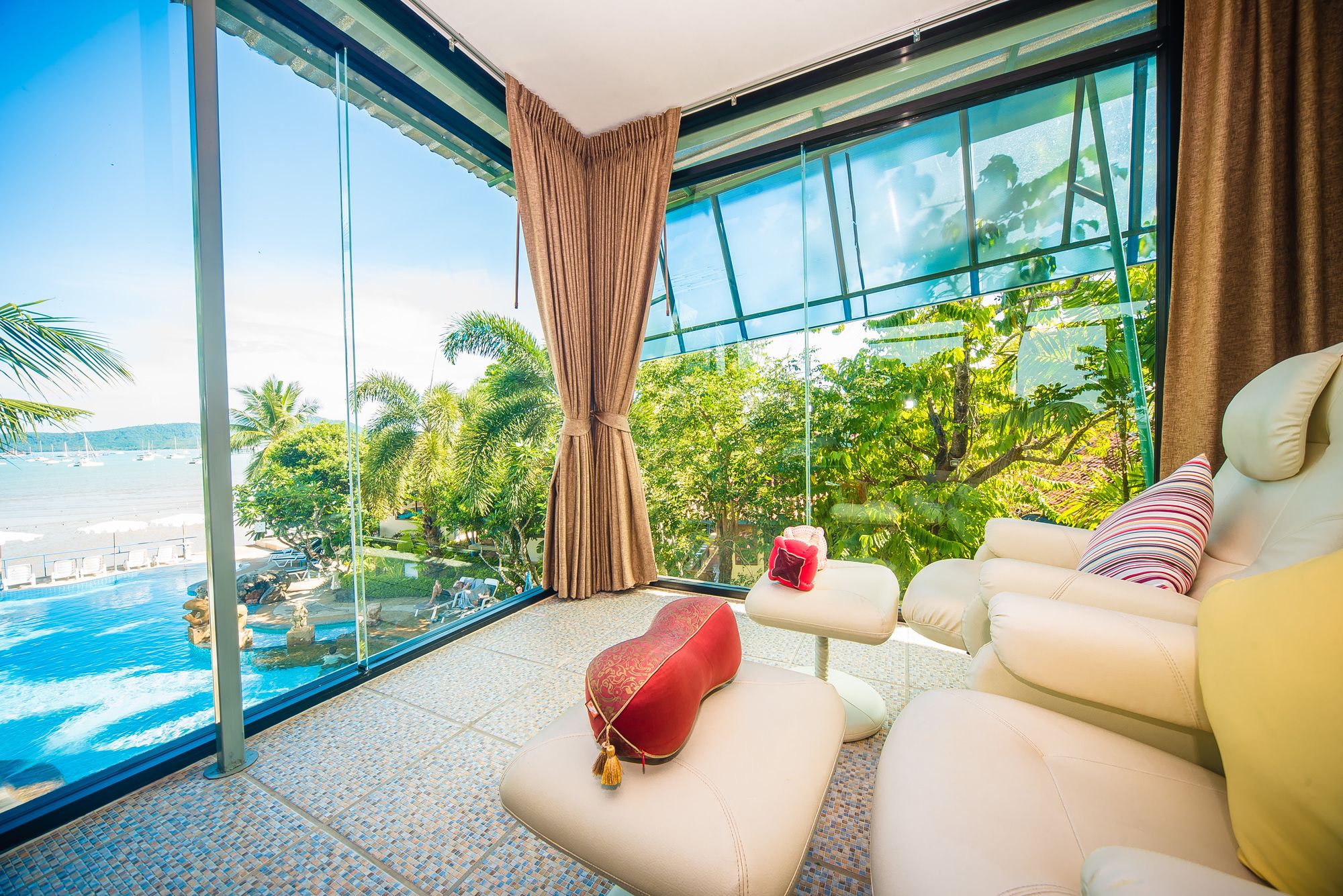 Ao Chalong Villa Resort & Spa