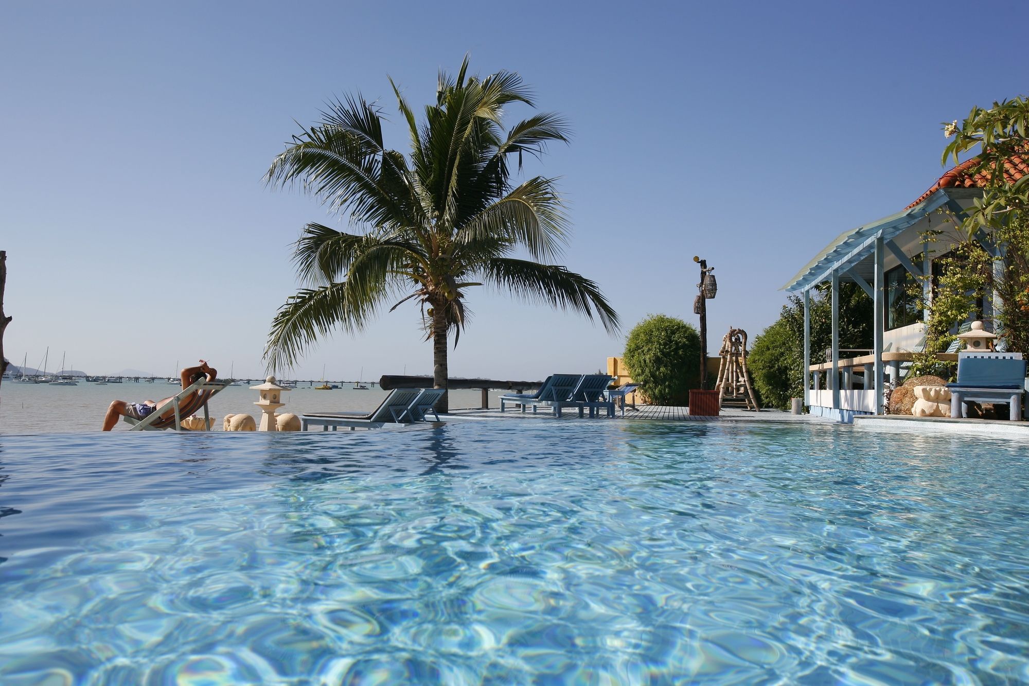 Ao Chalong Villa Resort & Spa