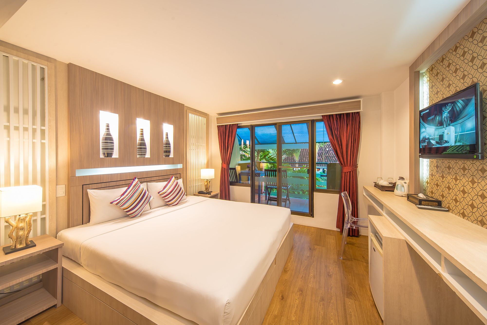 Ao Chalong Villa Resort & Spa