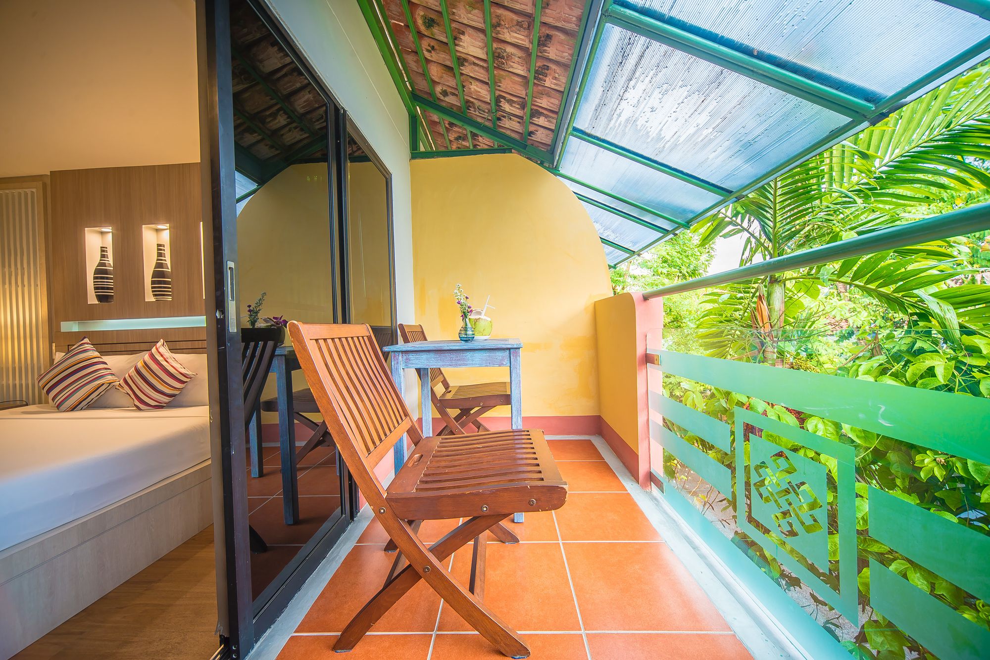 Ao Chalong Villa Resort & Spa