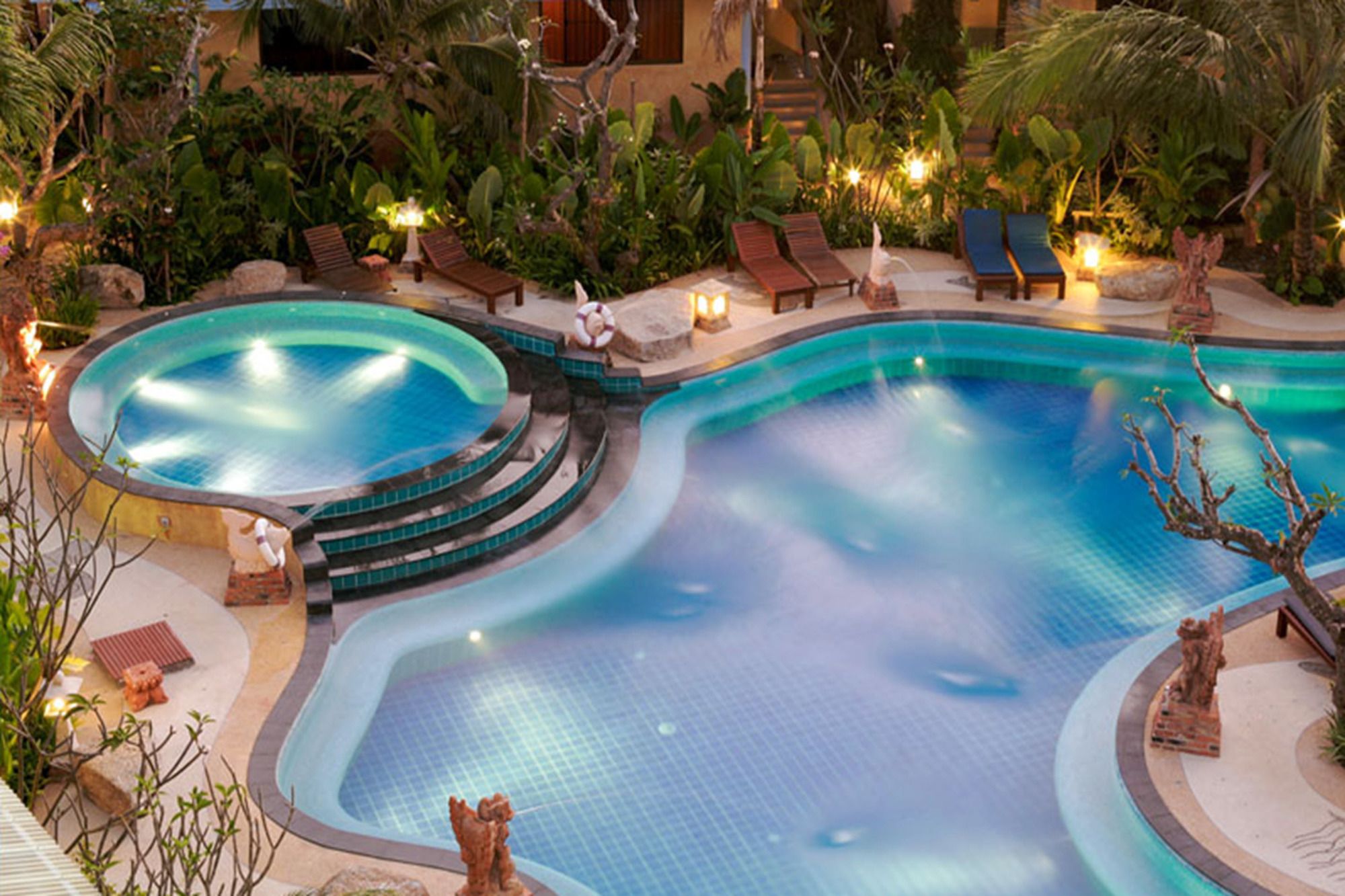 Ao Chalong Villa Resort & Spa