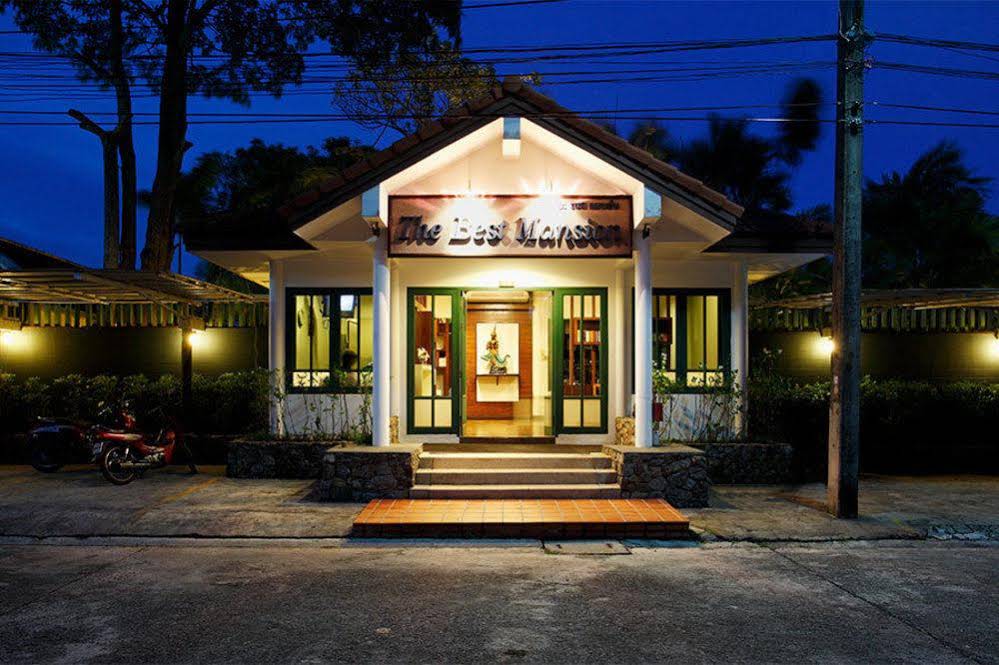 Tuana Hotels Brook Pool Access