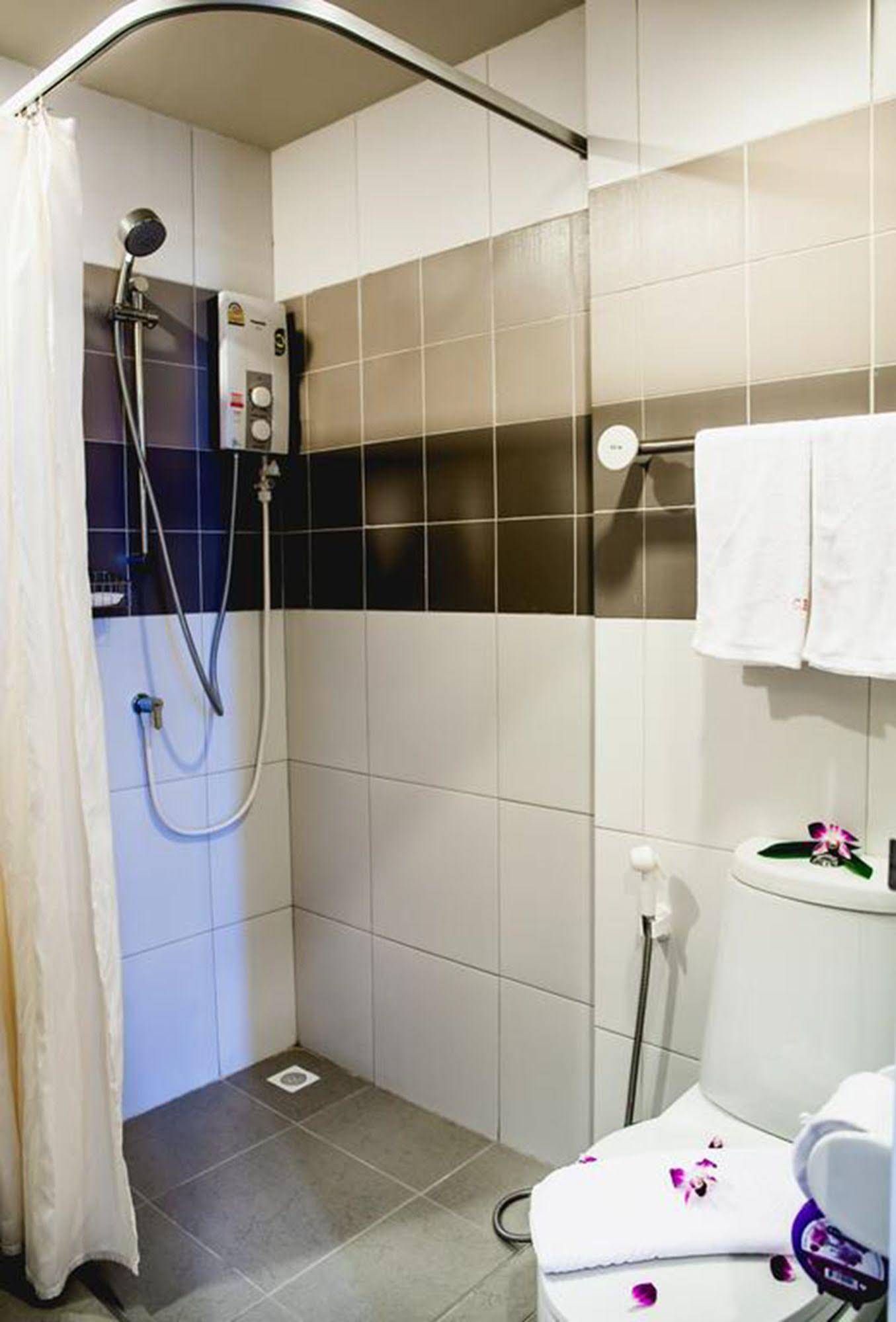 Chalong Boutique Inn