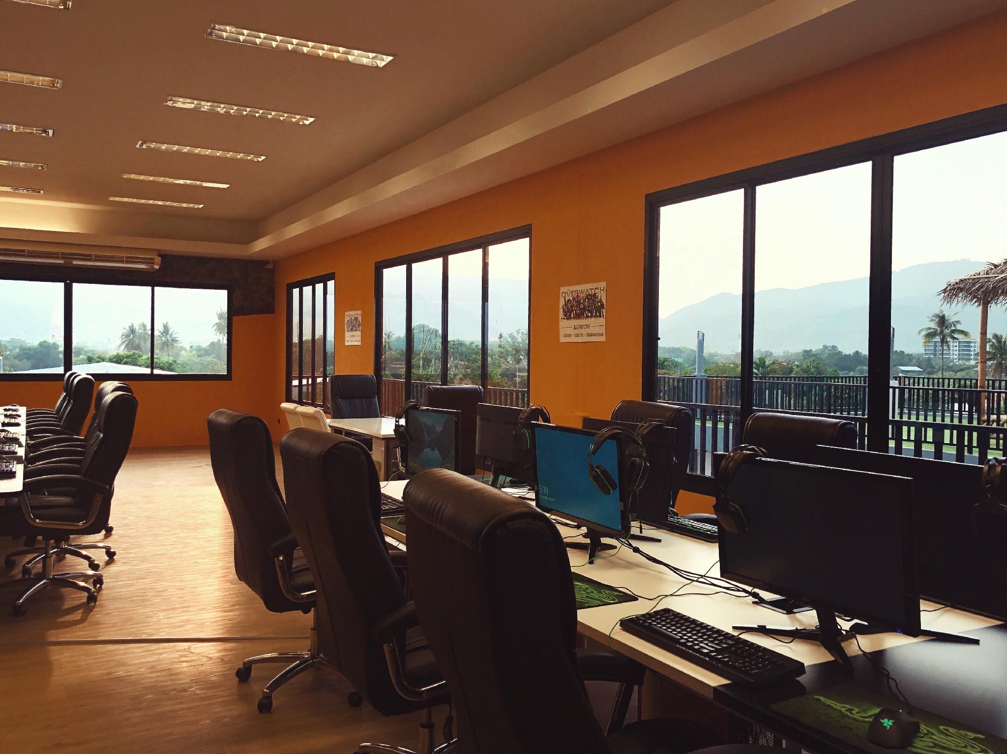 Gamers Paradise Hotel