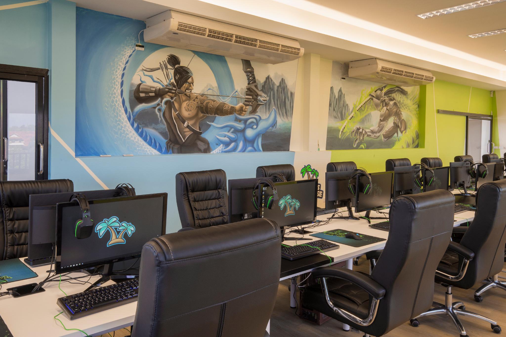 Gamers Paradise Hotel