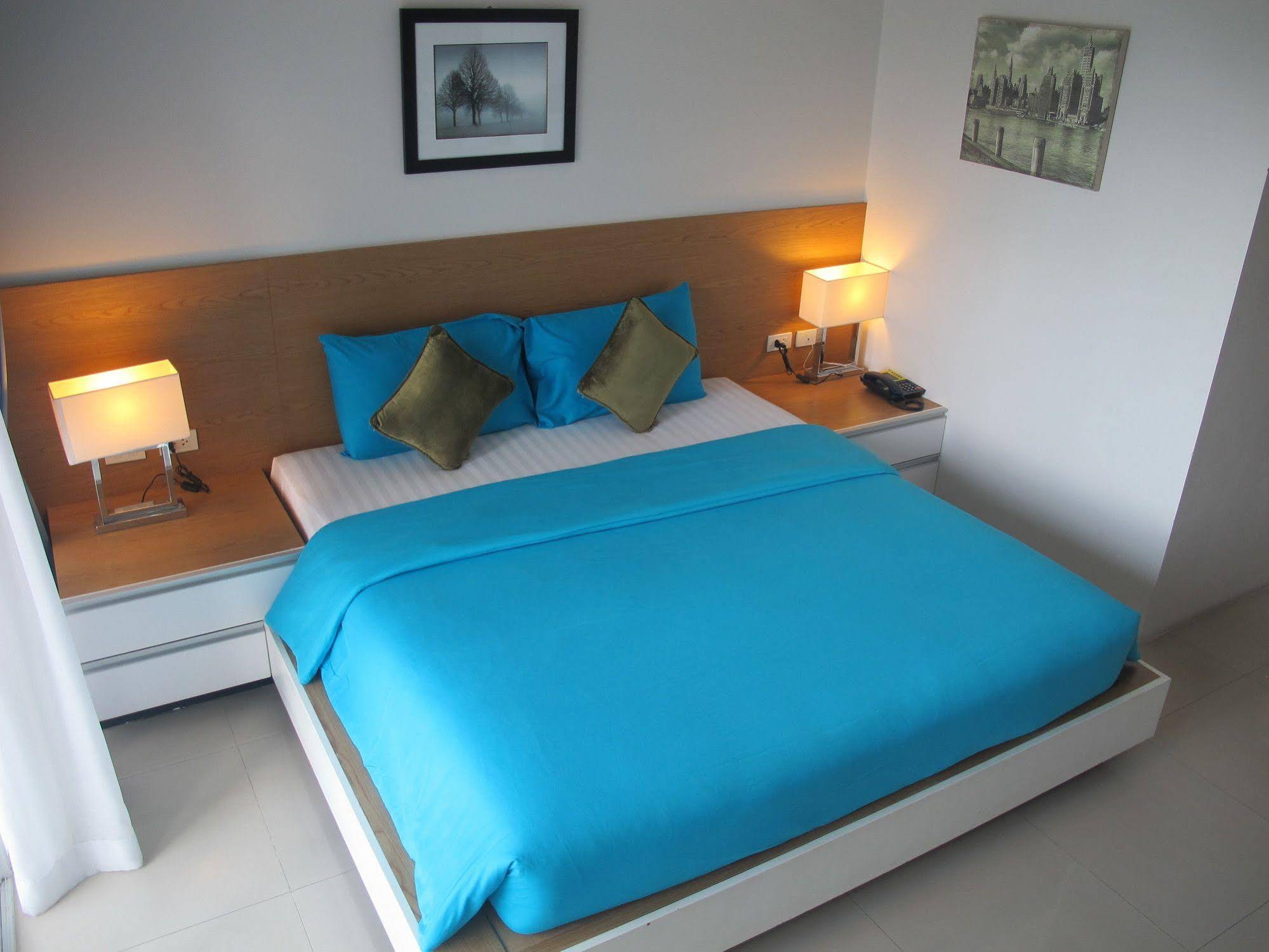 Jula Place Hotel