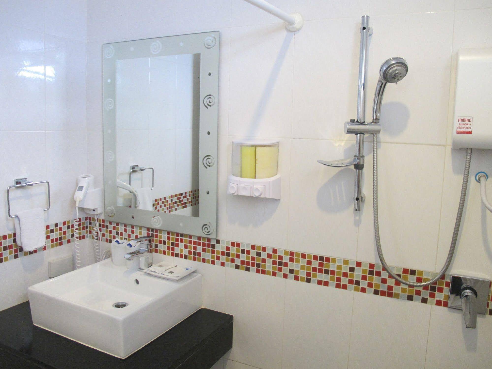 Jula Place Hotel