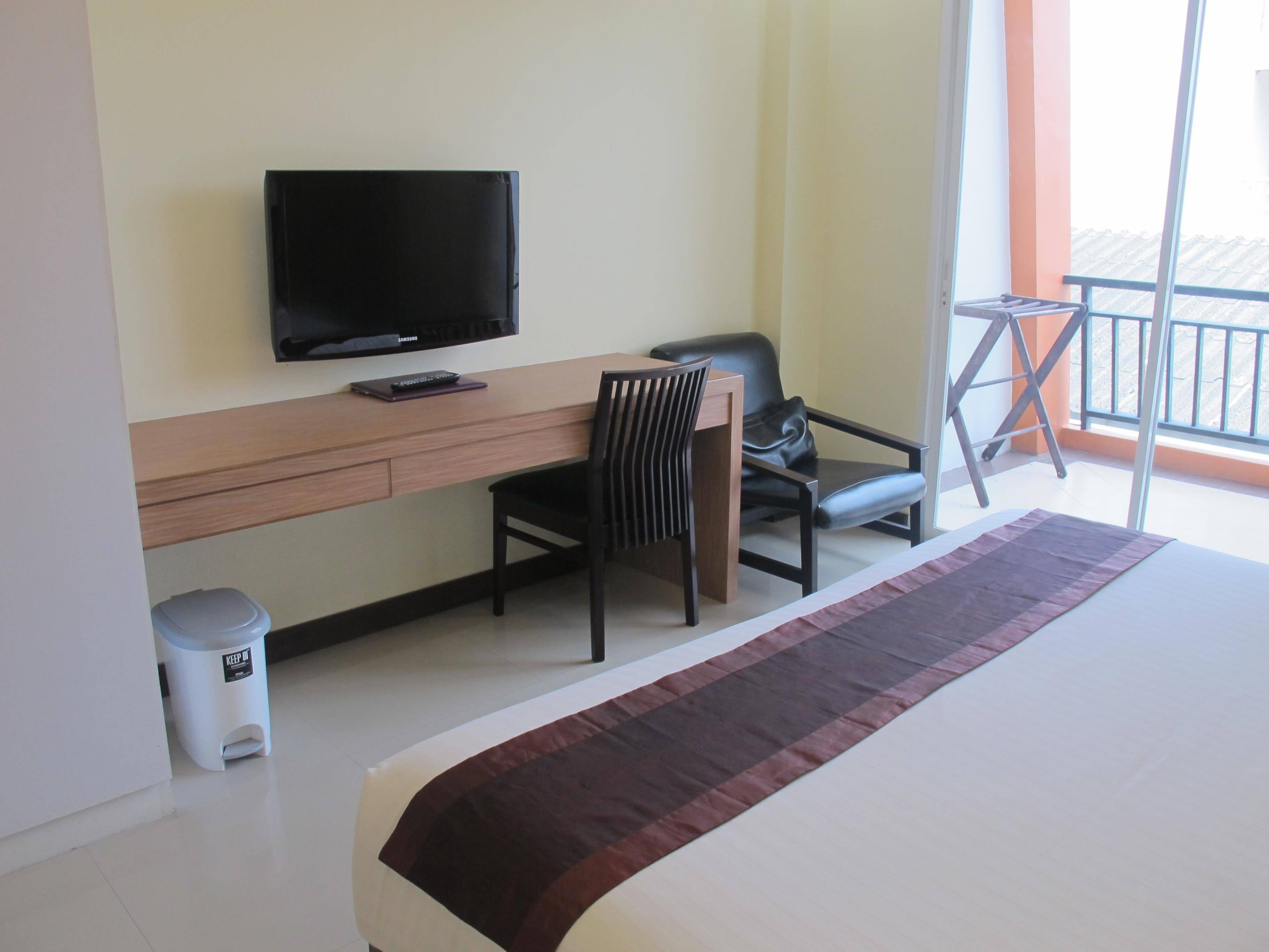 Jula Place Hotel