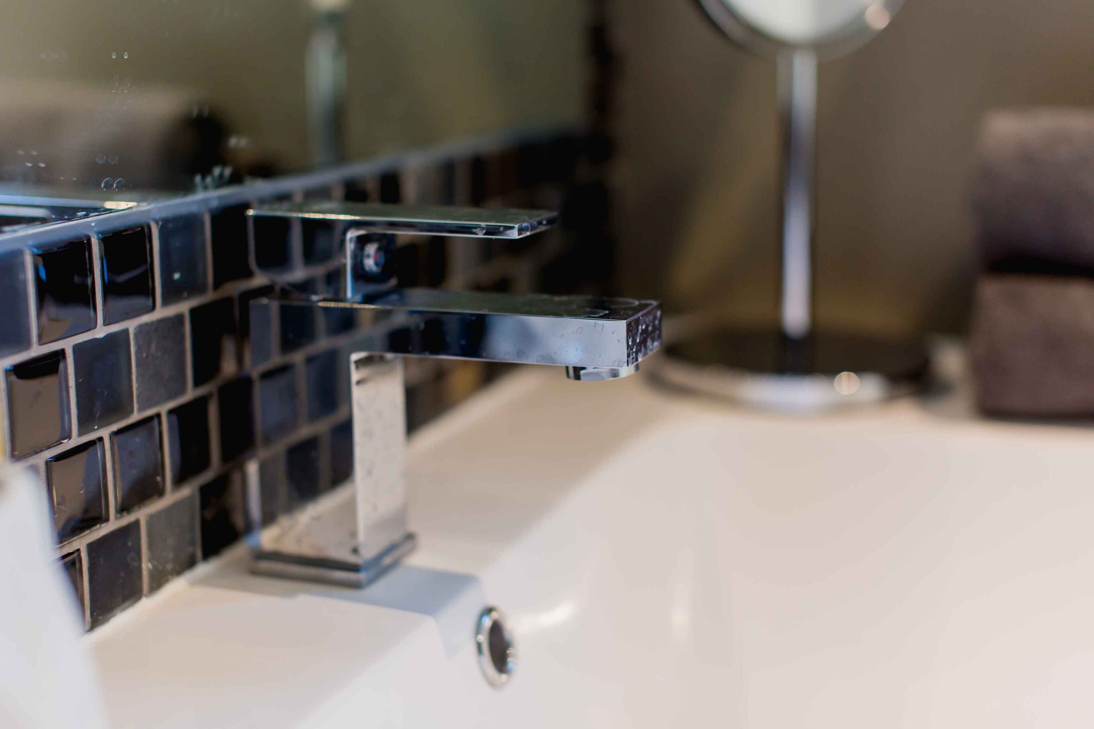 Noon Village Tower 1