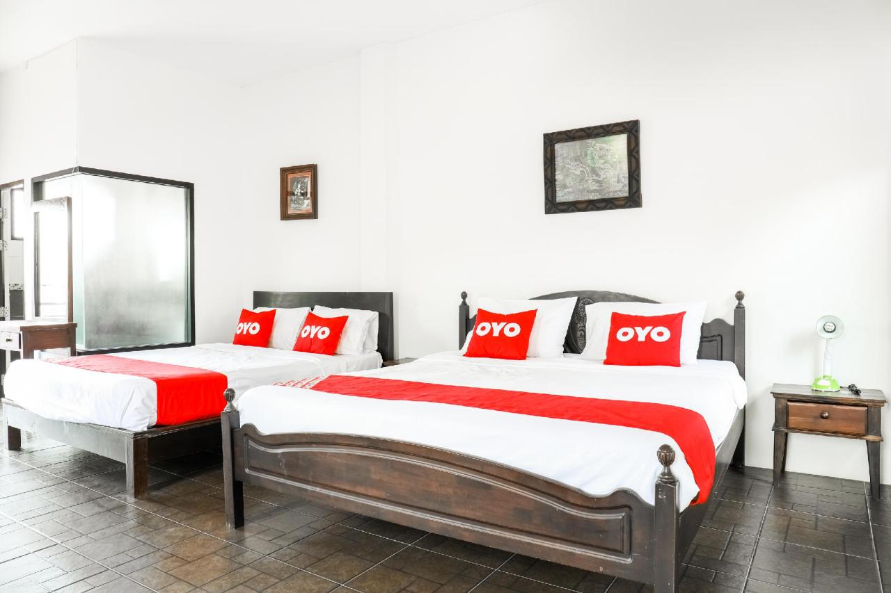 OYO 365 Family Bungalow