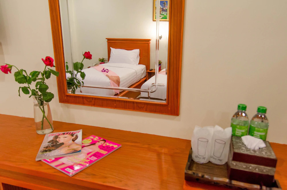 Phaithong Sotel Resort by ZEN Rooms