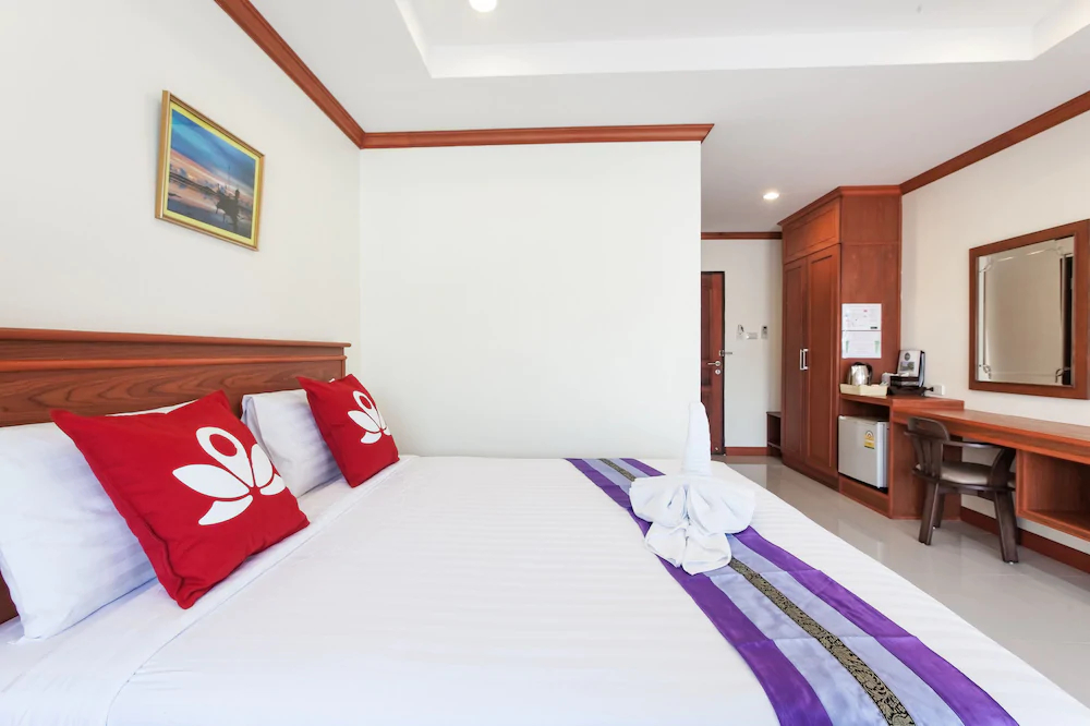 Phaithong Sotel Resort by ZEN Rooms