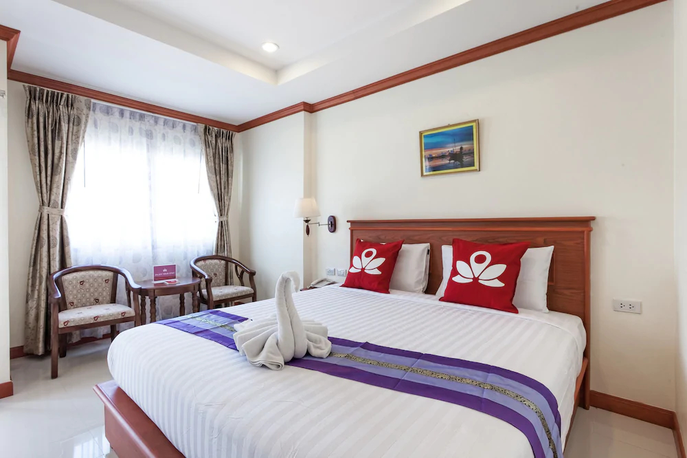 Phaithong Sotel Resort by ZEN Rooms