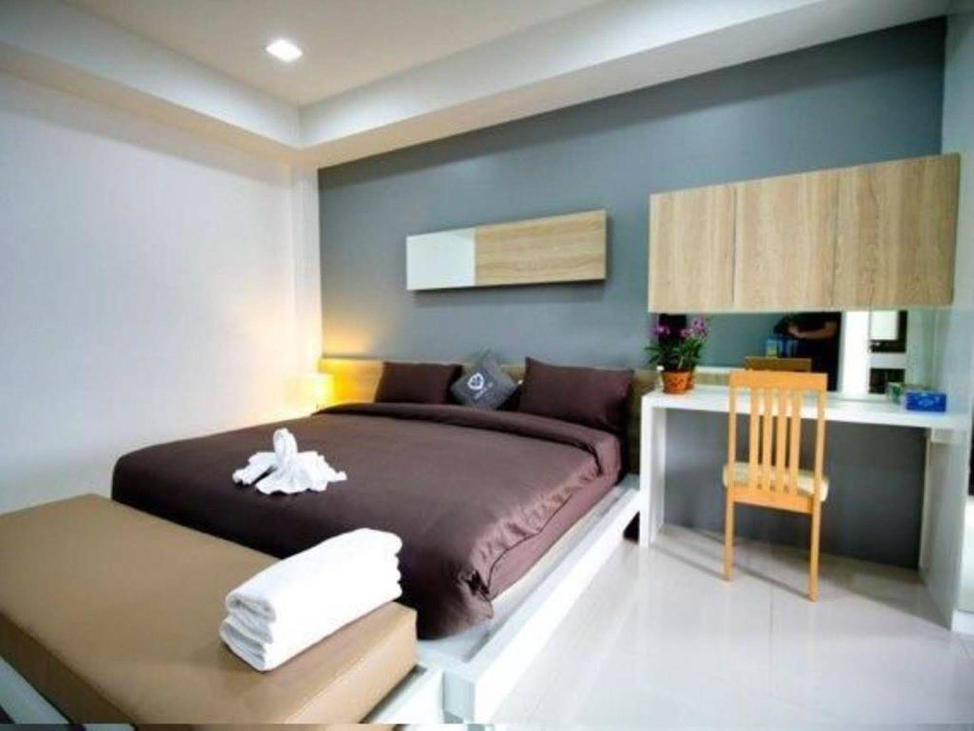 S5 Residence and Cafe