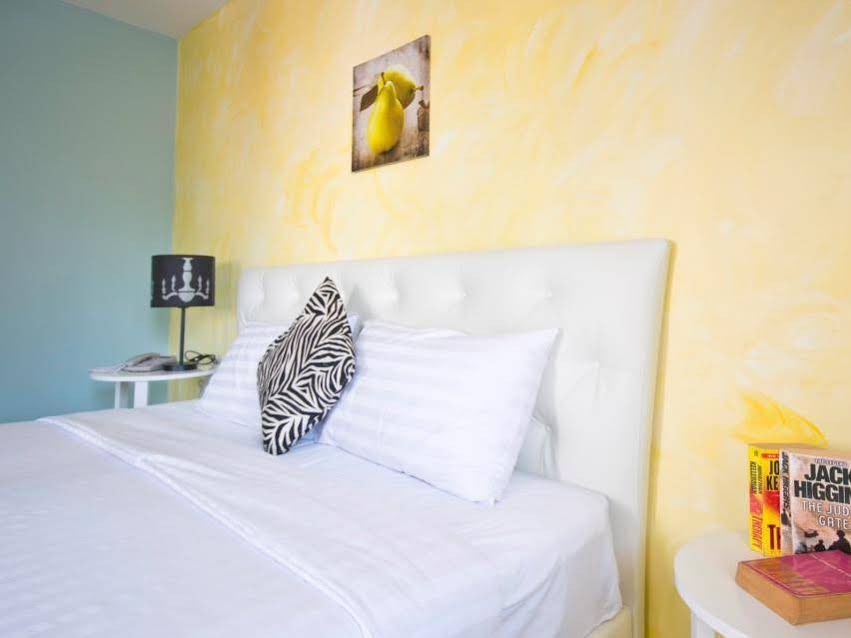 The Click Guesthouse