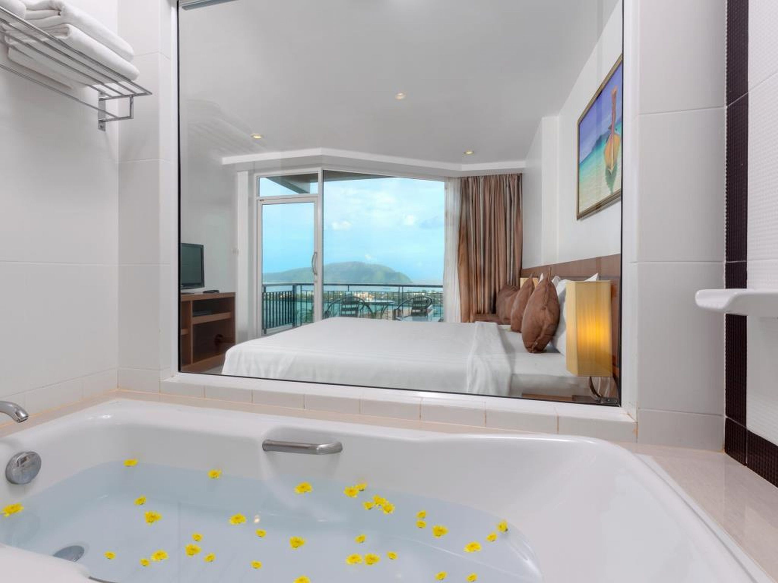 The View Rawada Resort & Spa