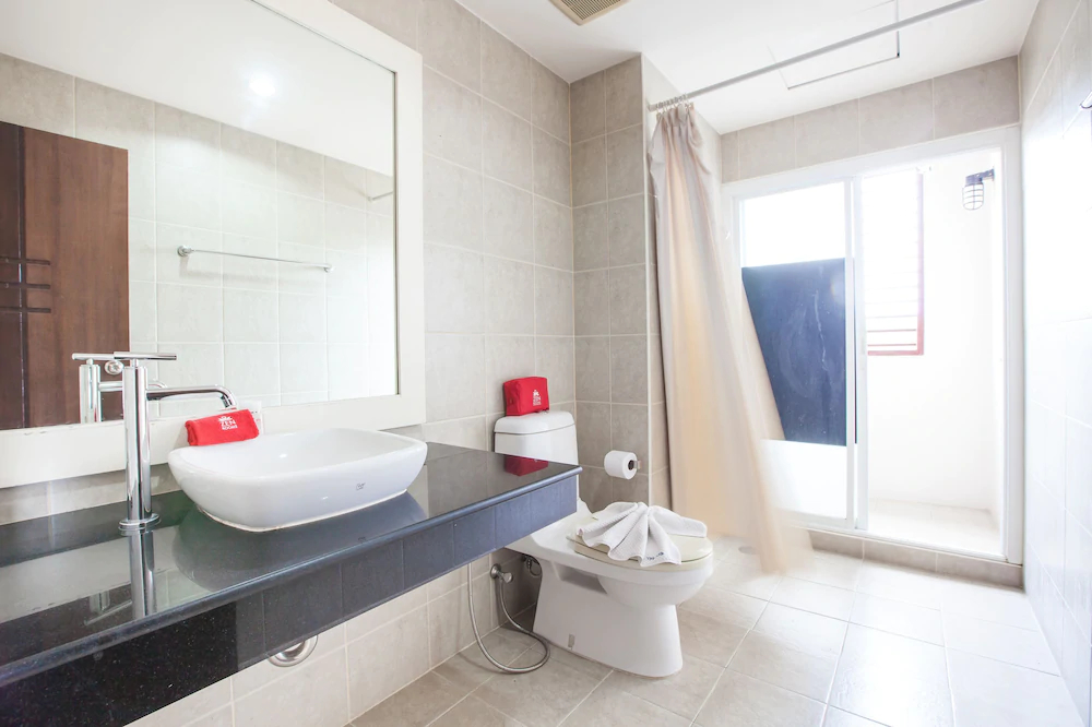 ZEN Rooms Chaofa East Road