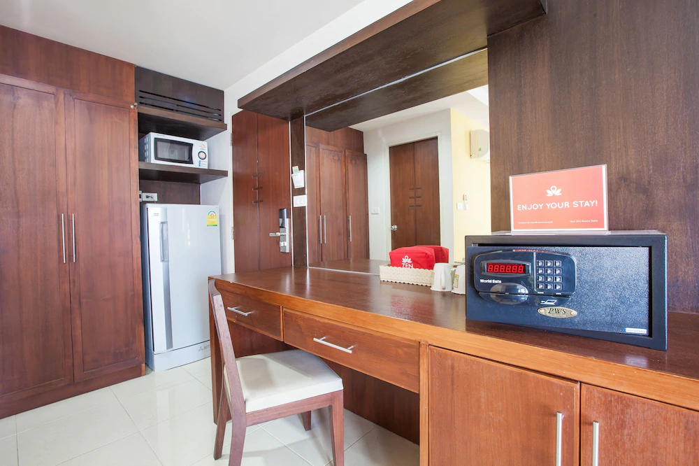 ZEN Rooms Chaofa East Road