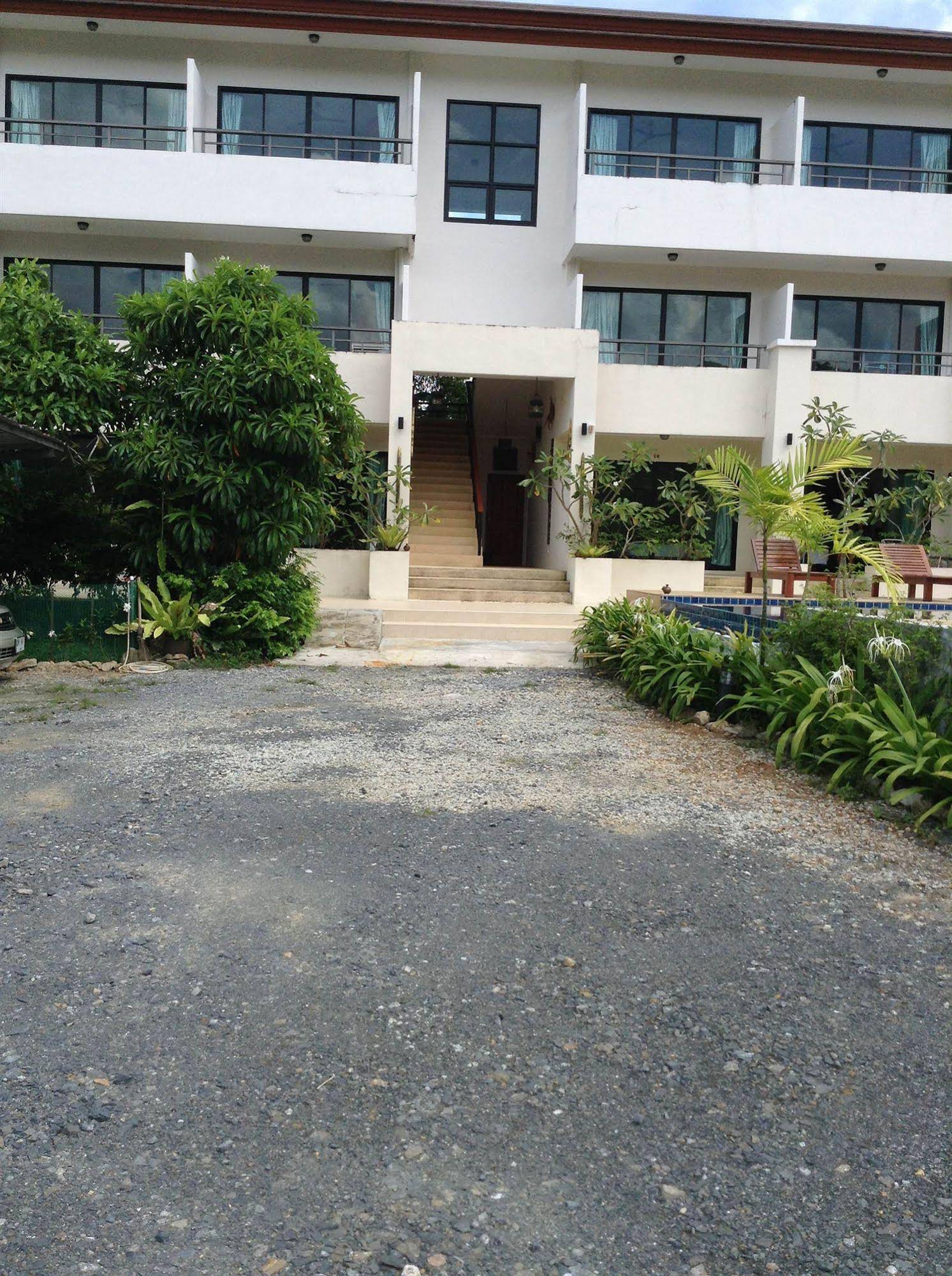 Baan Leelawadee Apartment