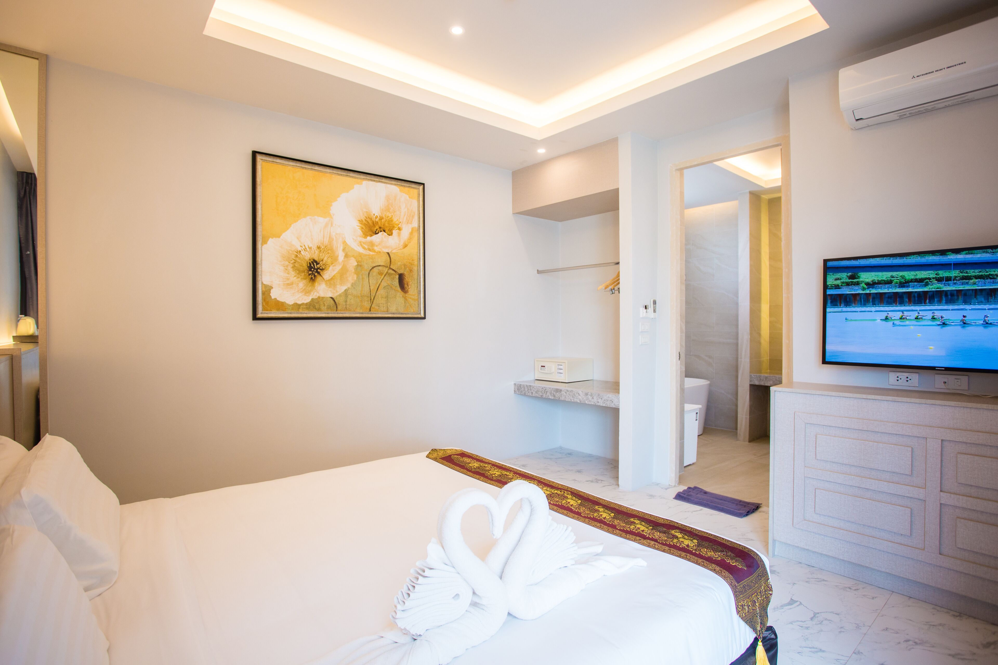 Gold Chariot Pool Villa