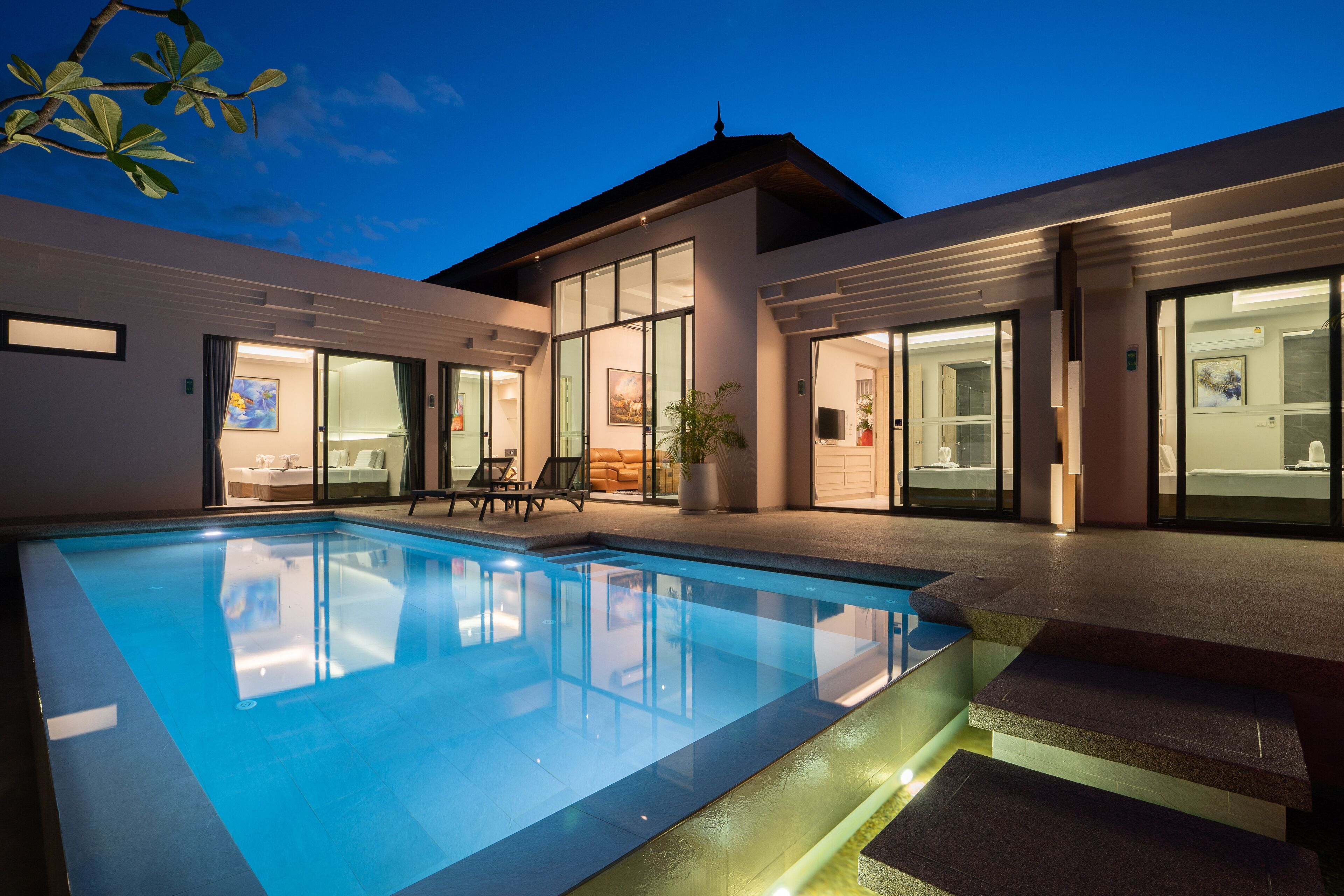 Gold Chariot Pool Villa