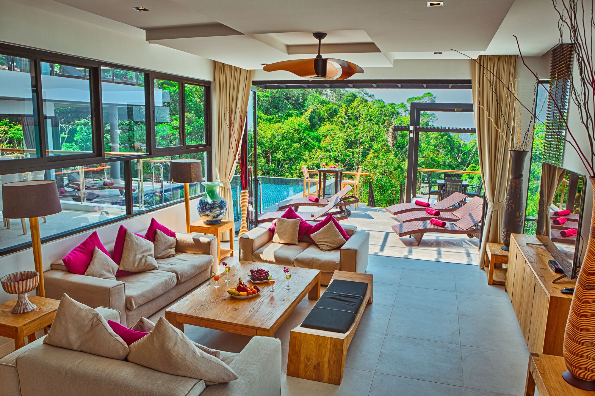 Grand Villa Luxury Time Phuket