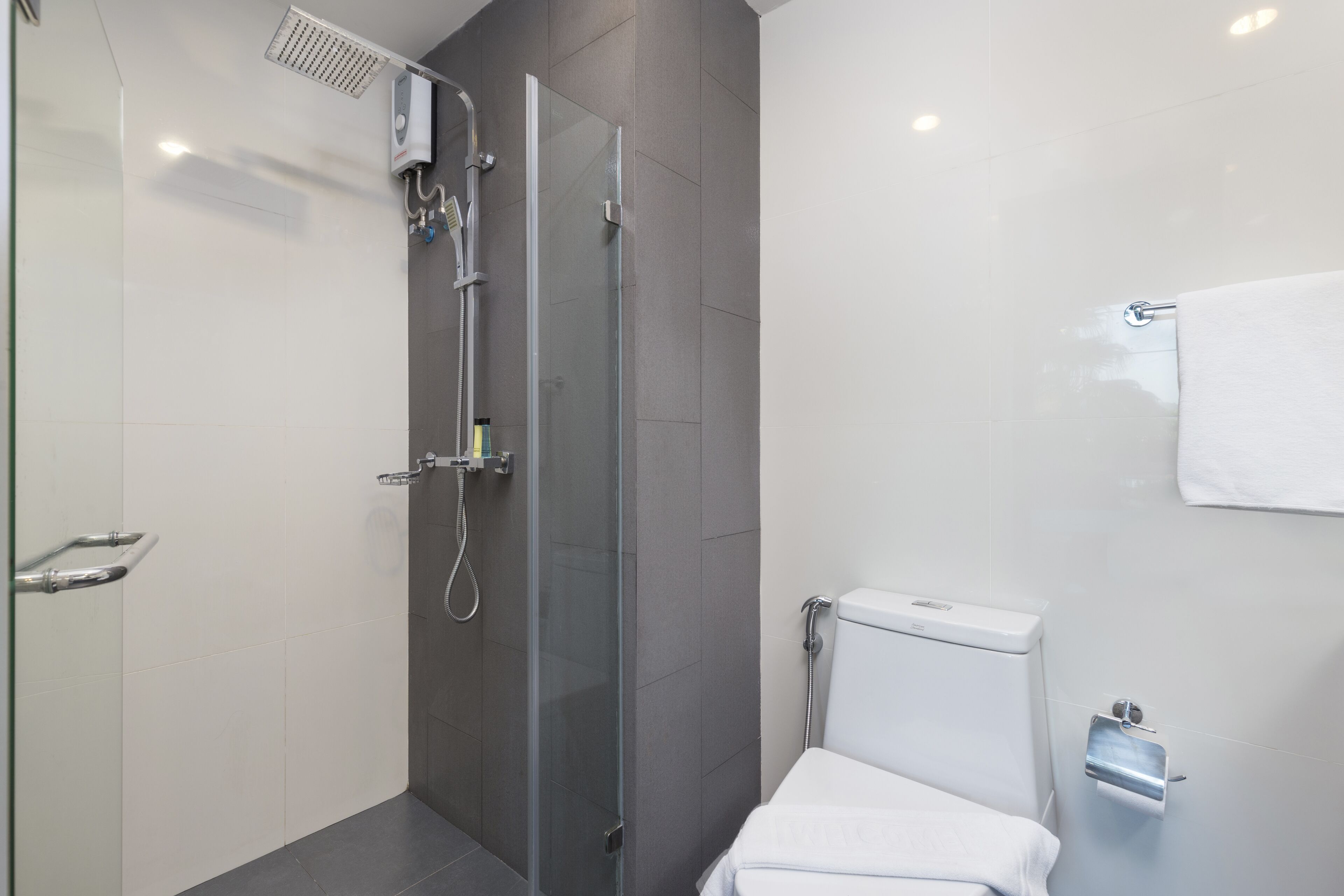 Surin Loft by Holiplanet