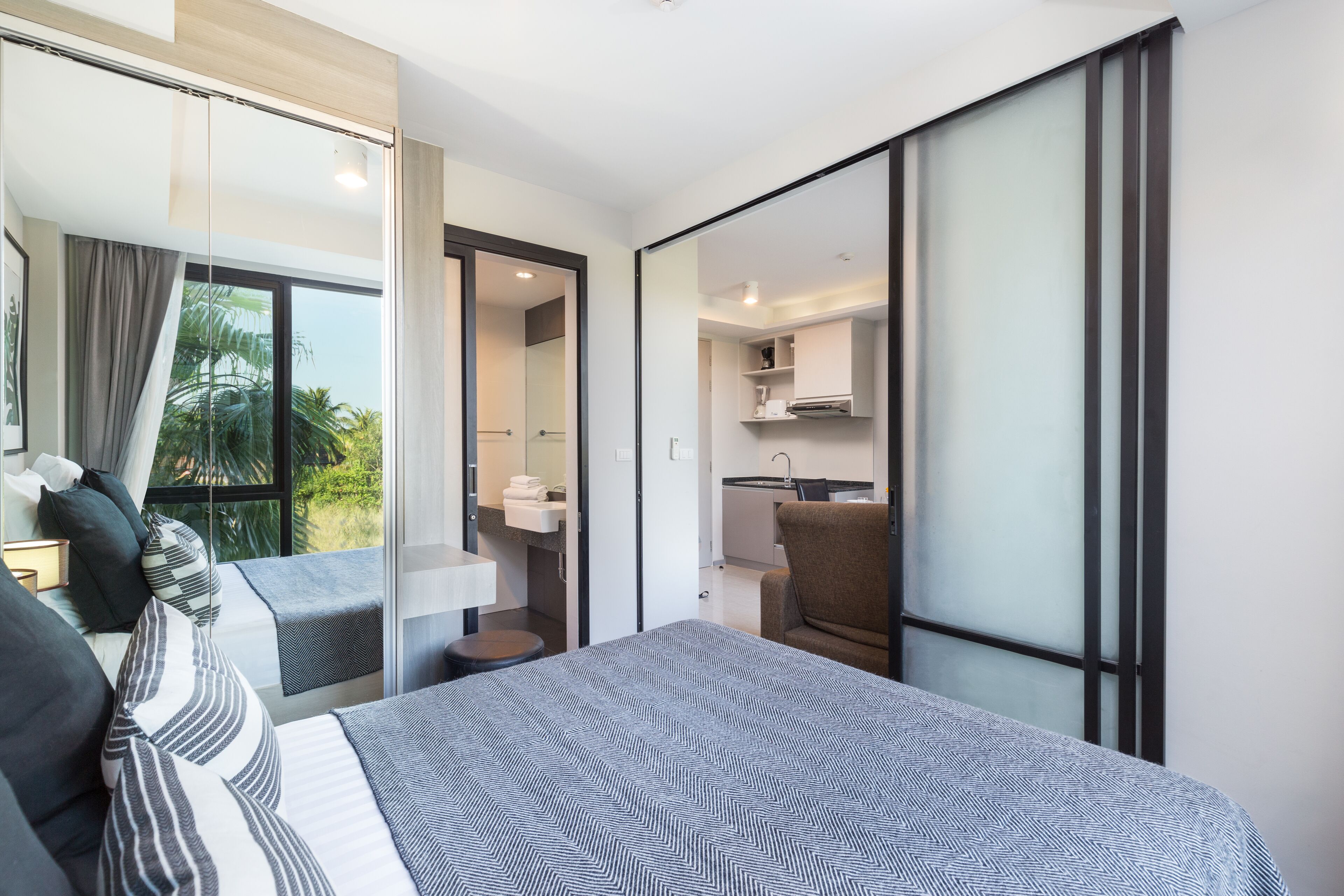 Surin Loft by Holiplanet