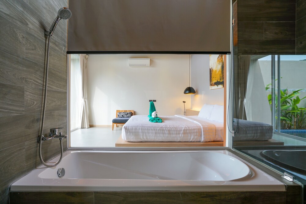 Villa Sunpao by Rents In Phuket