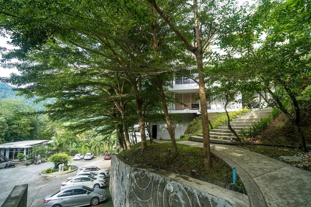 The Trees Residence by Lofty