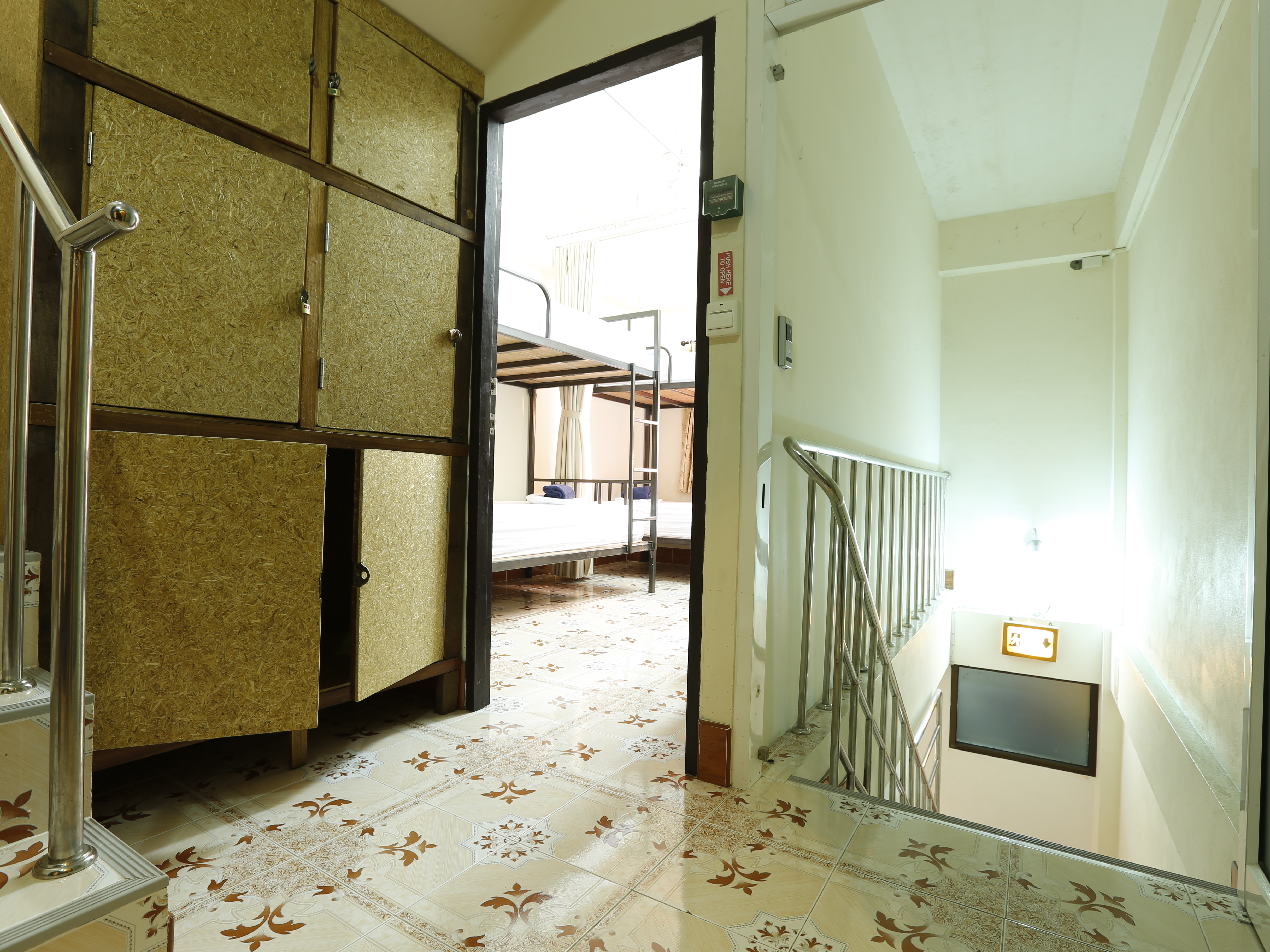 Baan Kamala Guesthouse