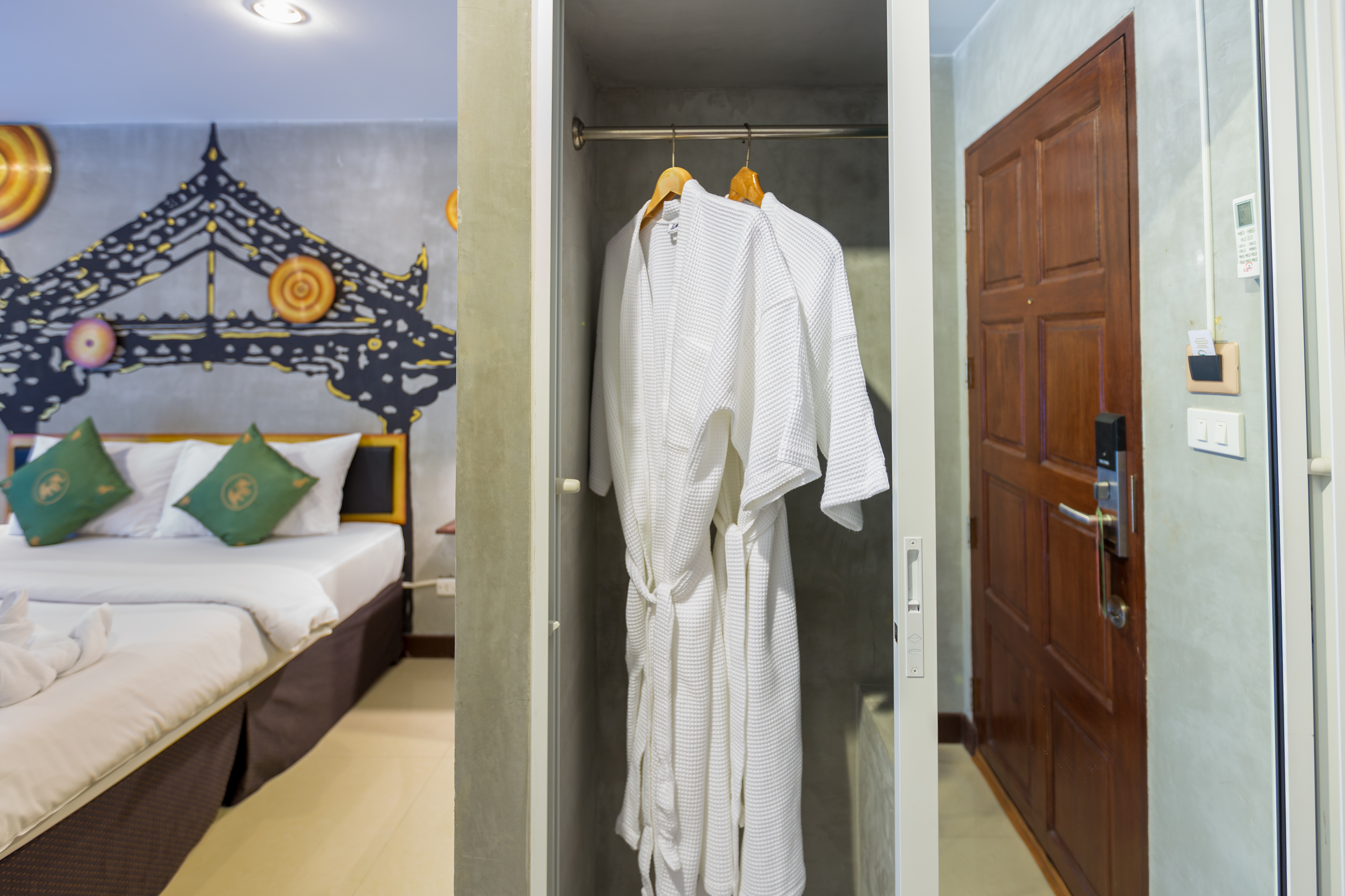 Baan Kamala Guesthouse