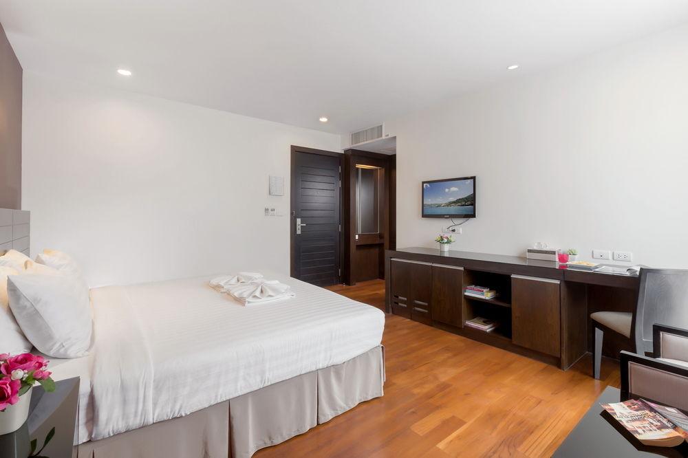 G-1 Apartment