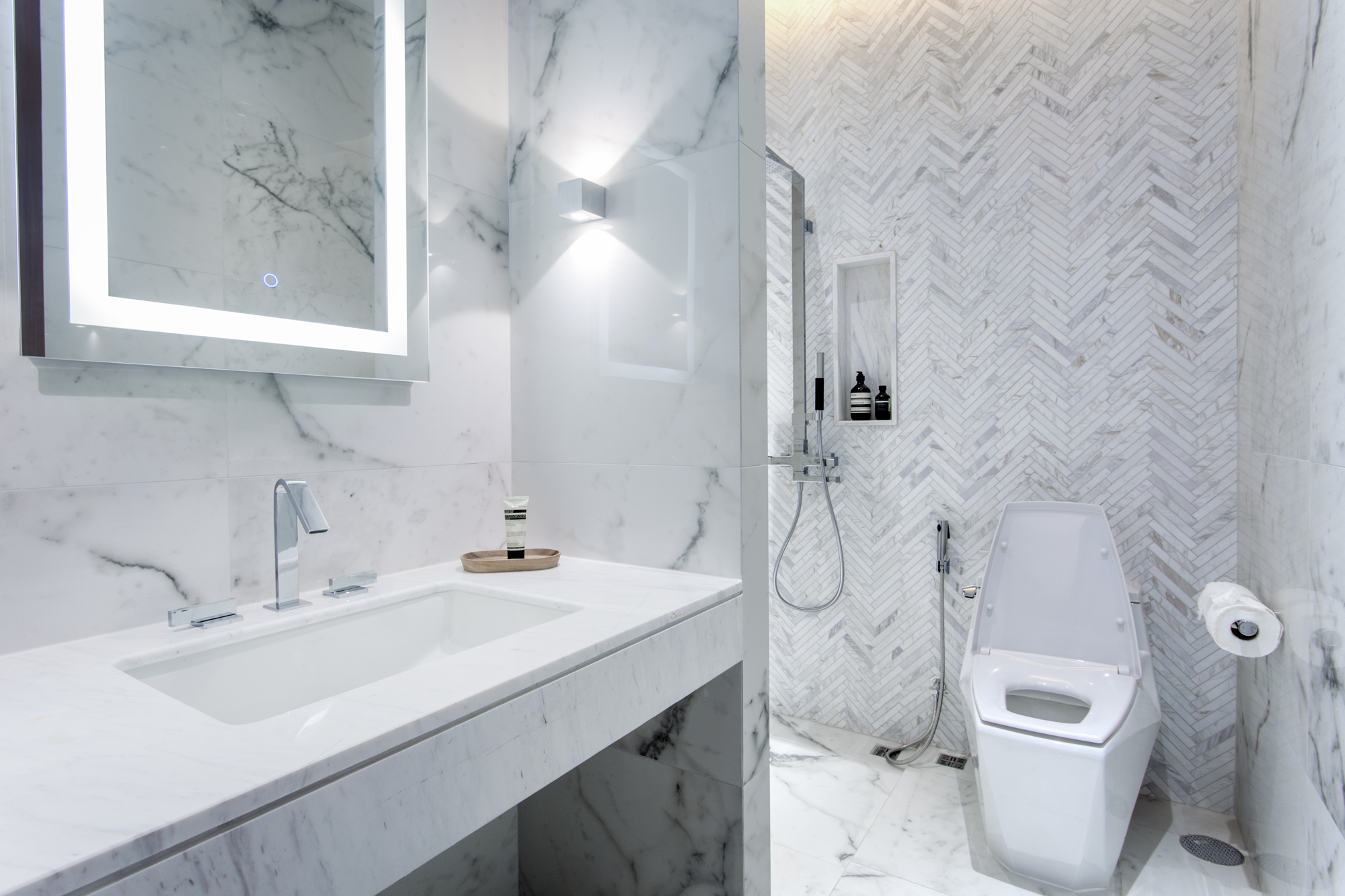 Glam Habitat Hotel